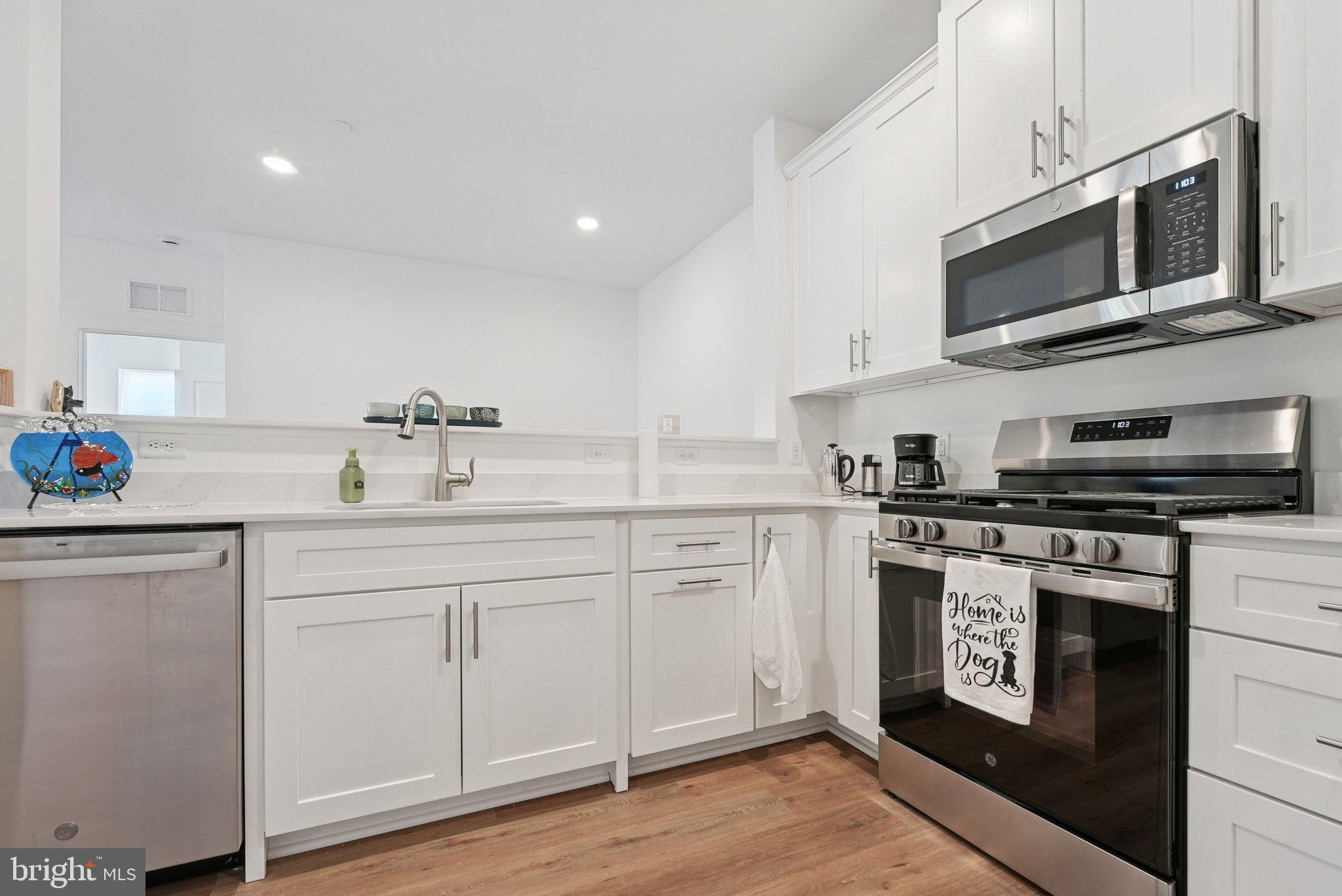 COLLECTION AT HOPEWELL - Residential