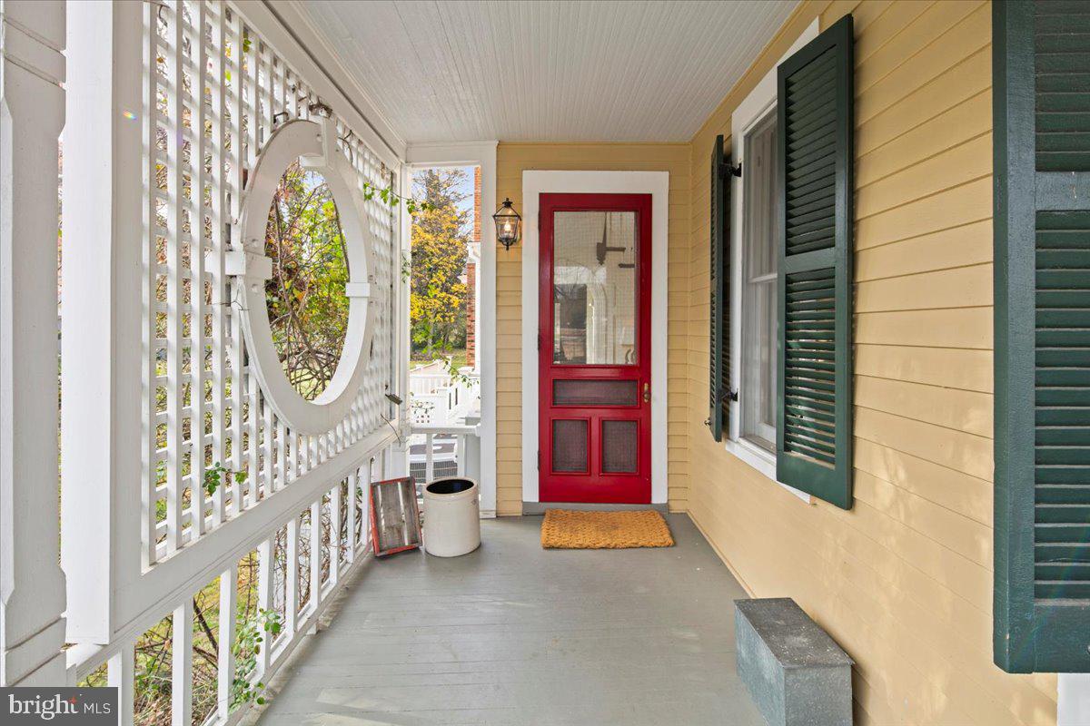 KENSINGTON - Residential