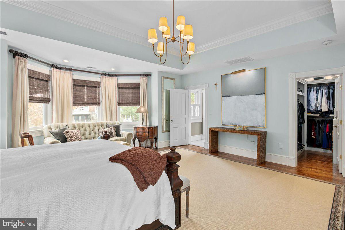 KENSINGTON - Residential