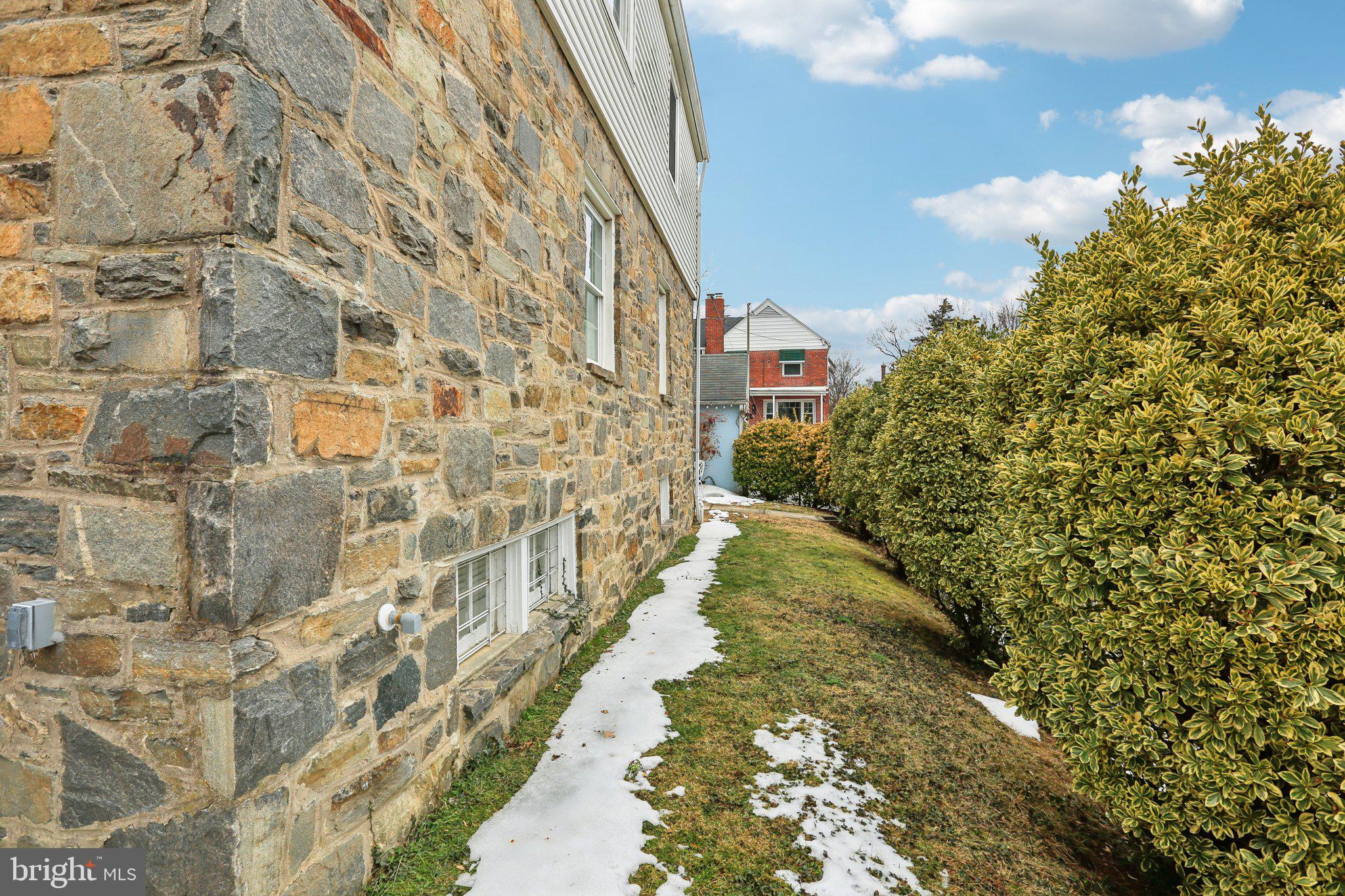 SHADY NOOK - Residential