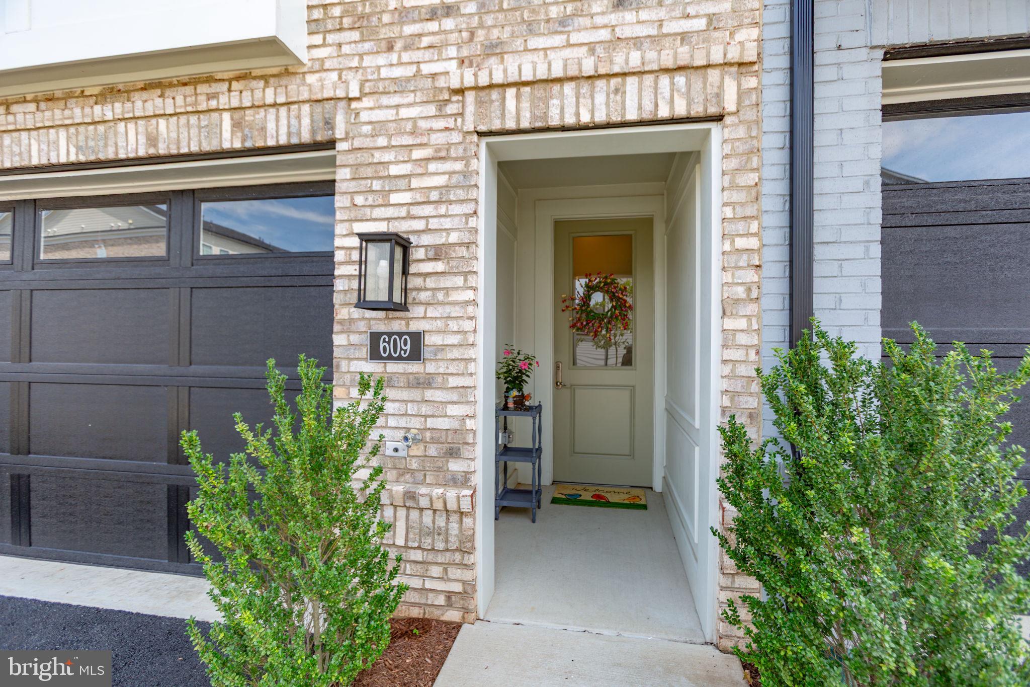 609 ANGELFISH WAY
