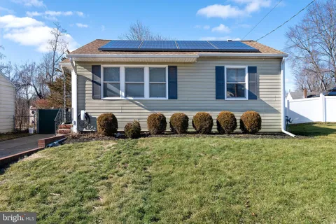 33 Gilmore Road, Ewing, NJ MLS: NJME2064356