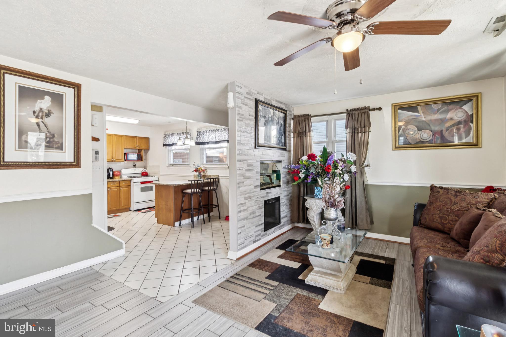 NORTH FORESTVILLE - Residential