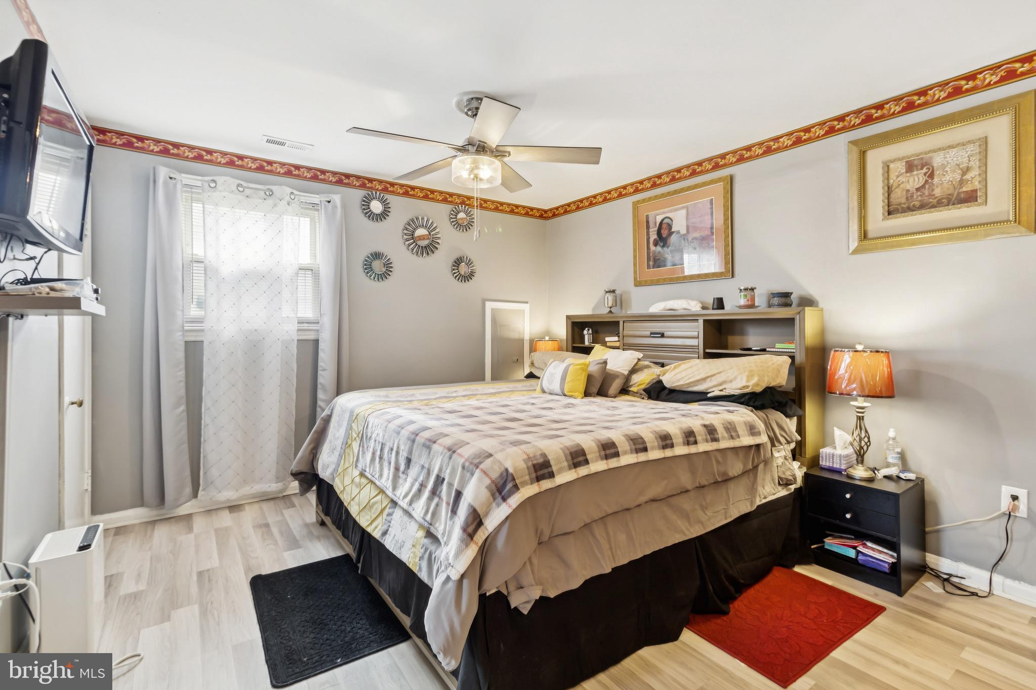 NORTH FORESTVILLE - Residential