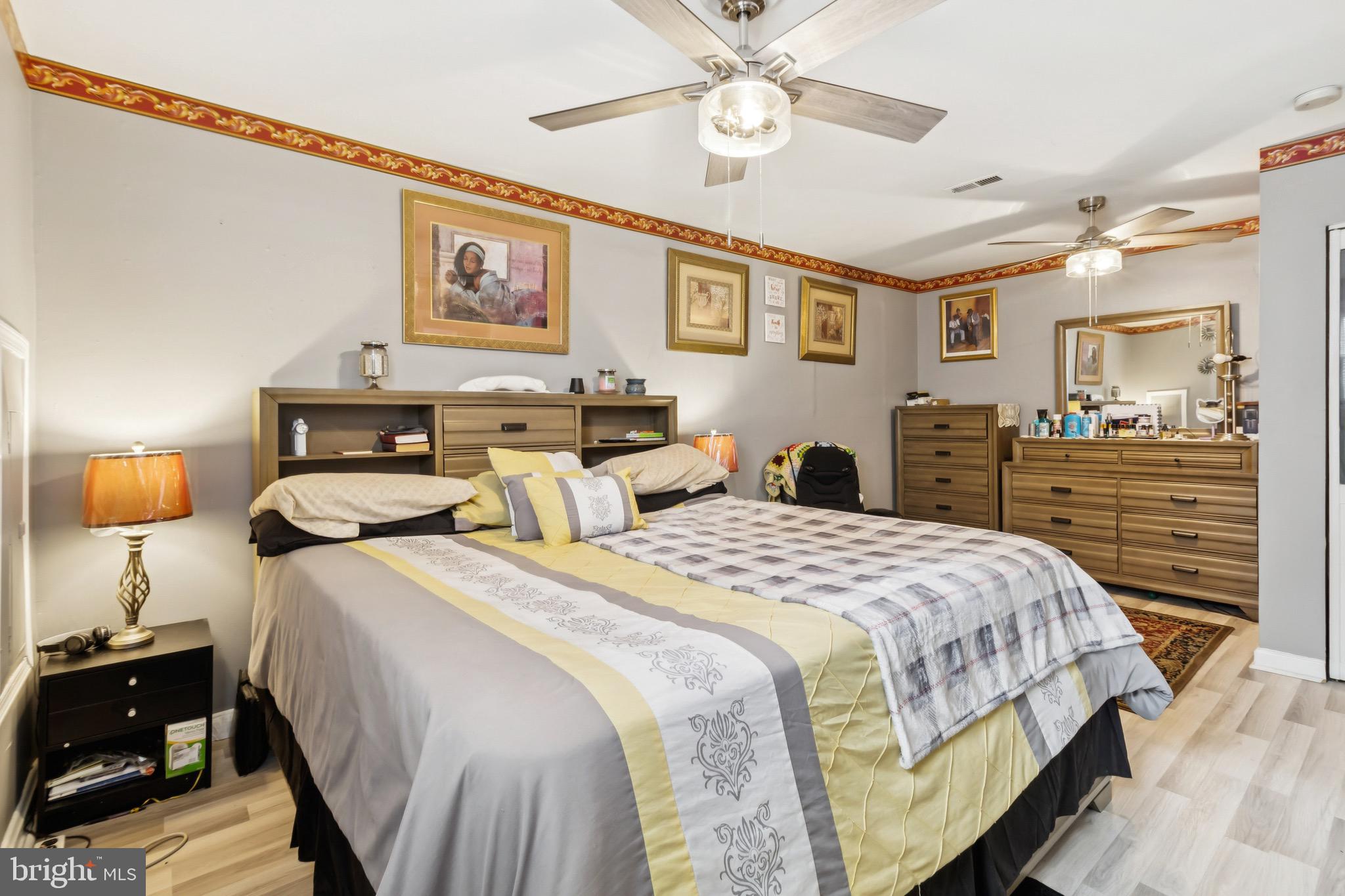 NORTH FORESTVILLE - Residential