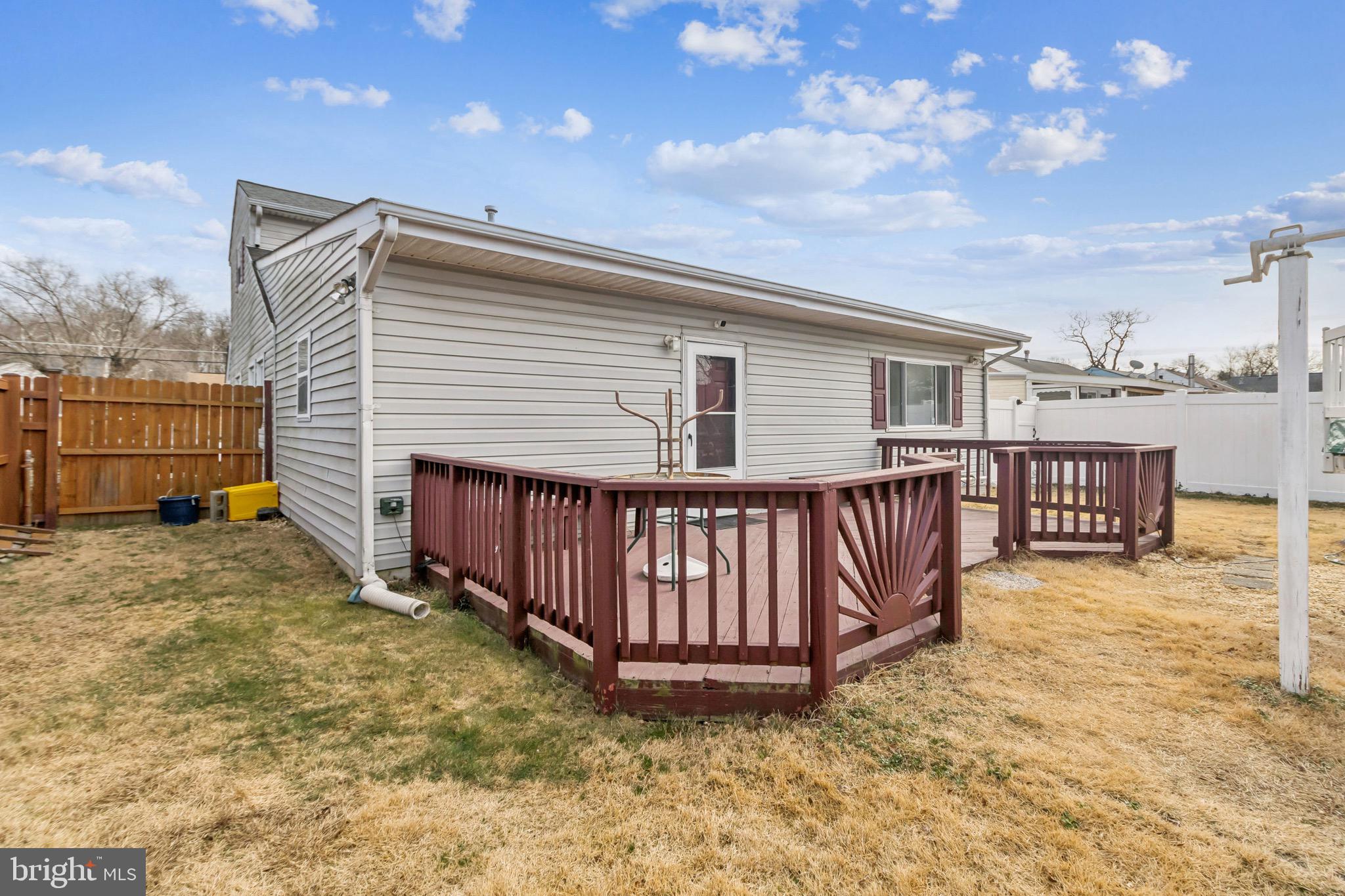 NORTH FORESTVILLE - Residential