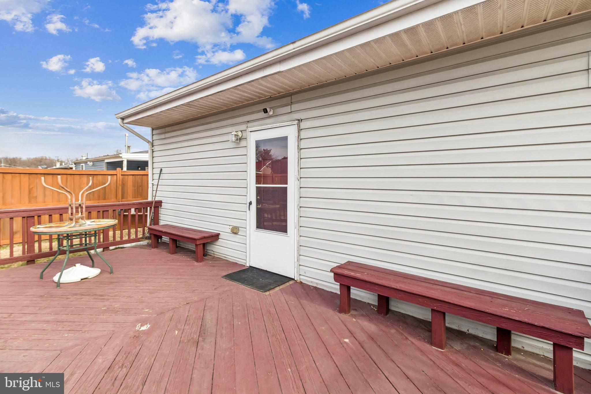 NORTH FORESTVILLE - Residential