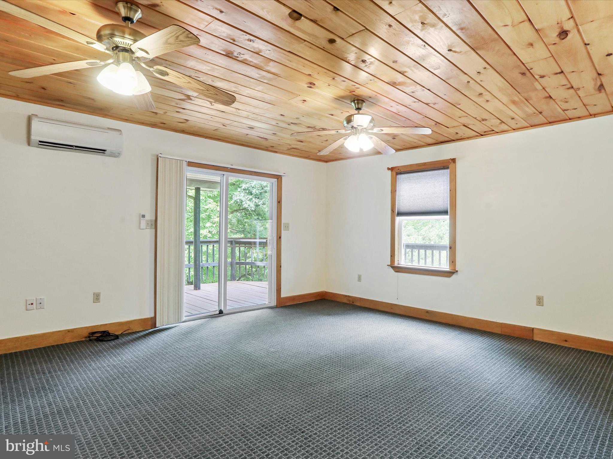 FLOWERWOOD FARM - Residential