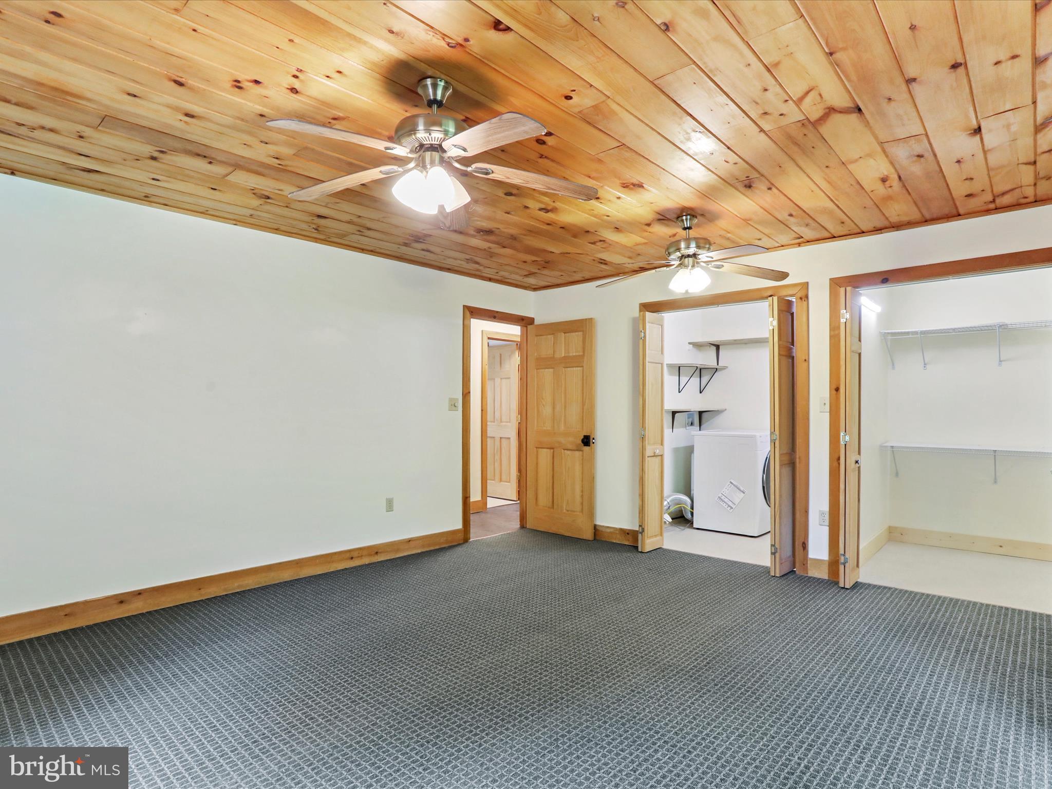 FLOWERWOOD FARM - Residential