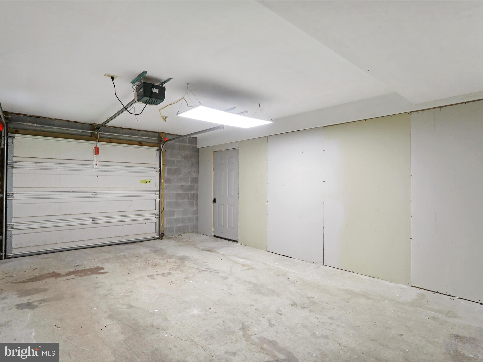 FLOWERWOOD FARM - Residential