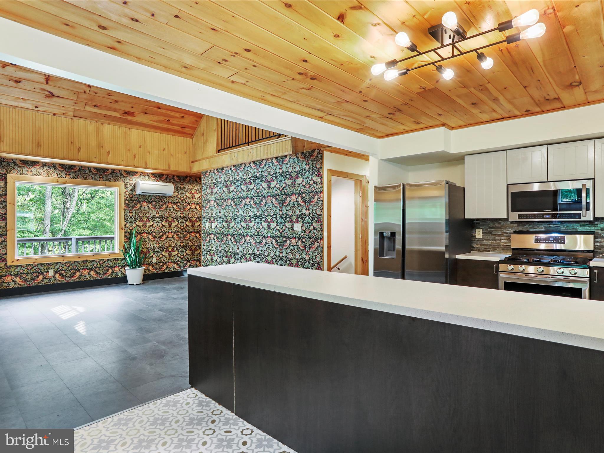 FLOWERWOOD FARM - Residential