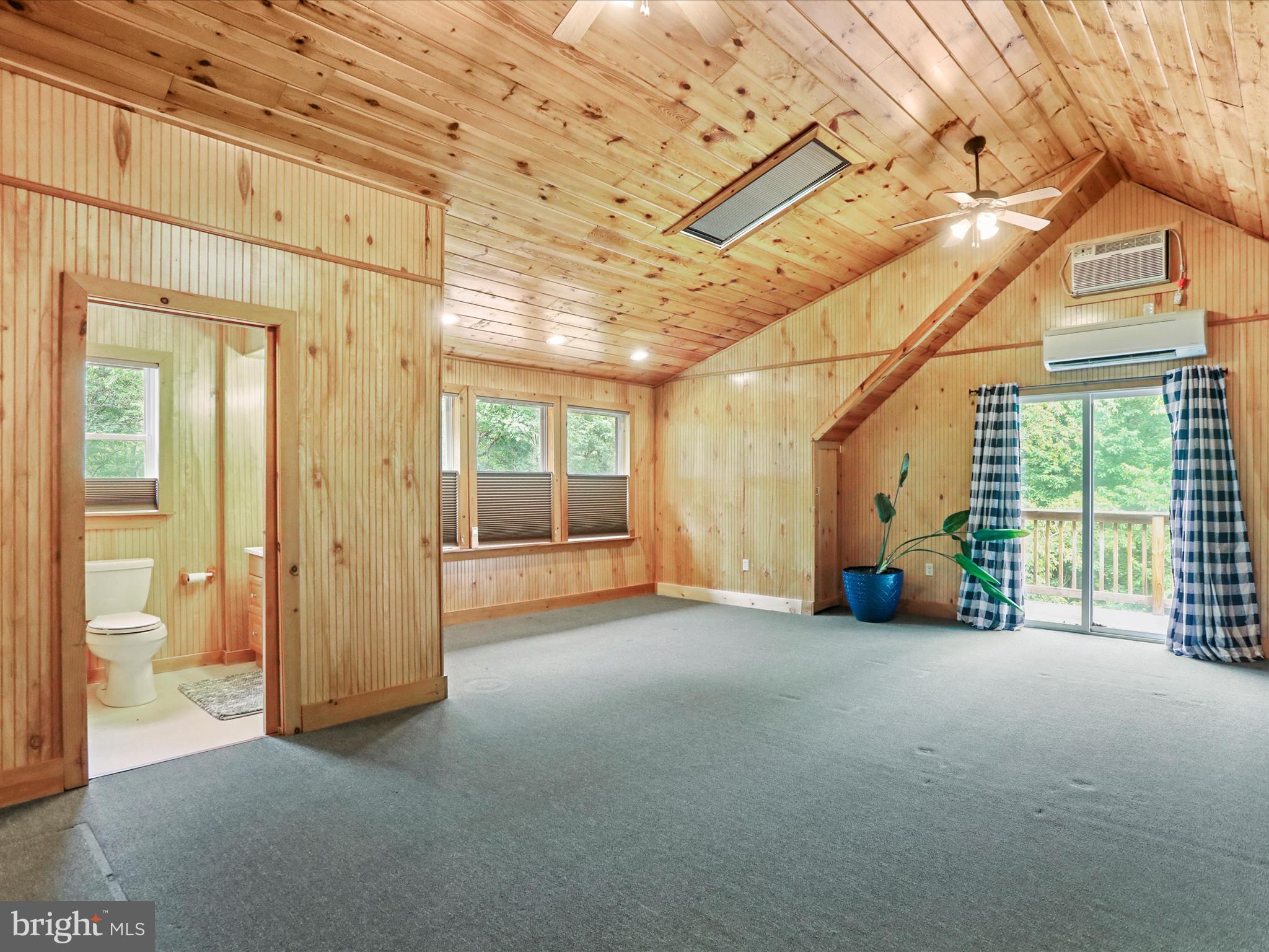 FLOWERWOOD FARM - Residential