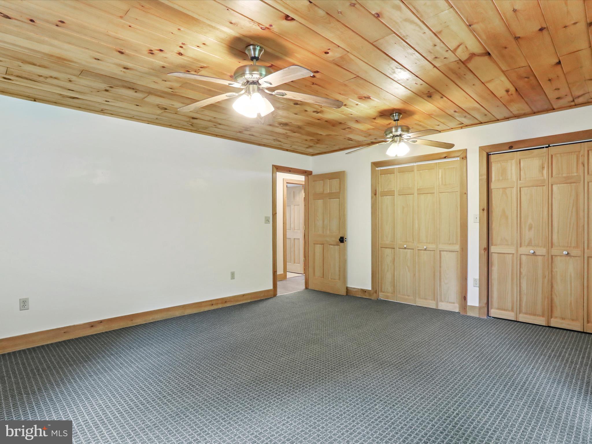 FLOWERWOOD FARM - Residential