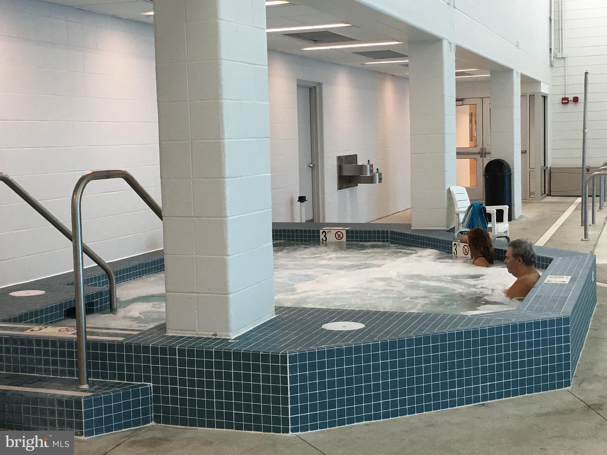 SEA COLONY EAST - Residential