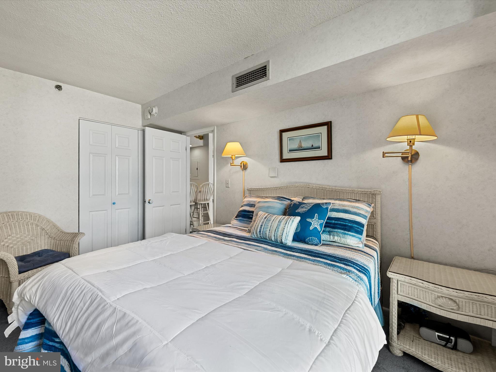 SEA COLONY EAST - Residential