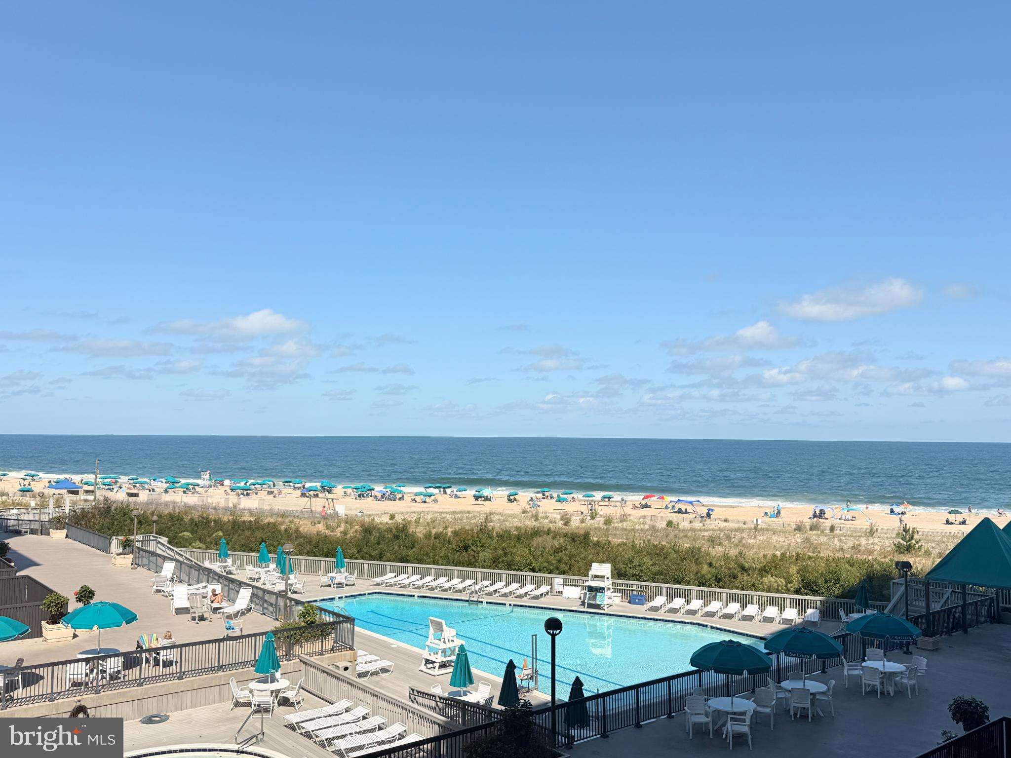 SEA COLONY EAST - Residential