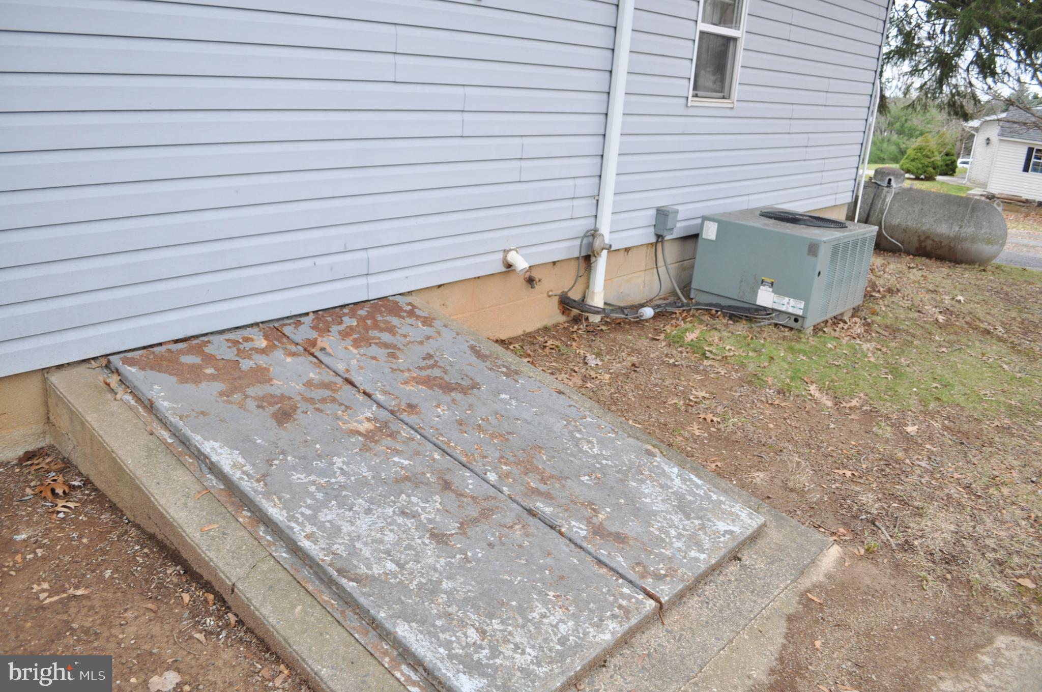 WINDSOR TWP - Residential