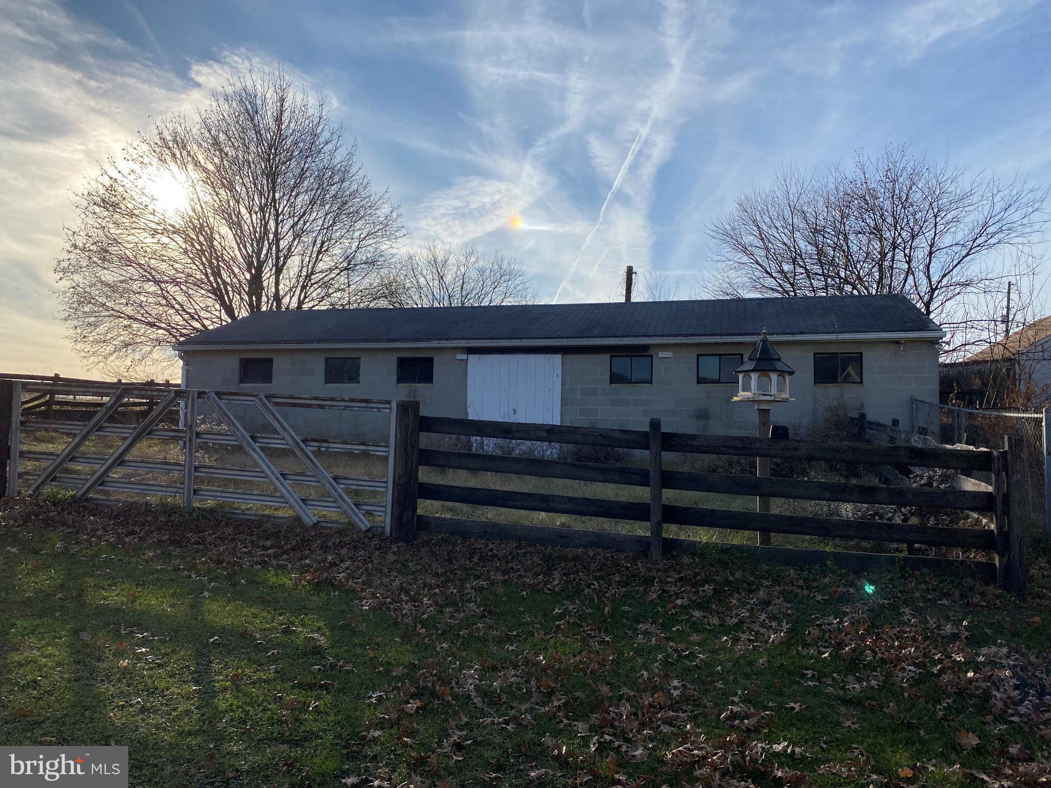 WINDSOR TWP - Residential