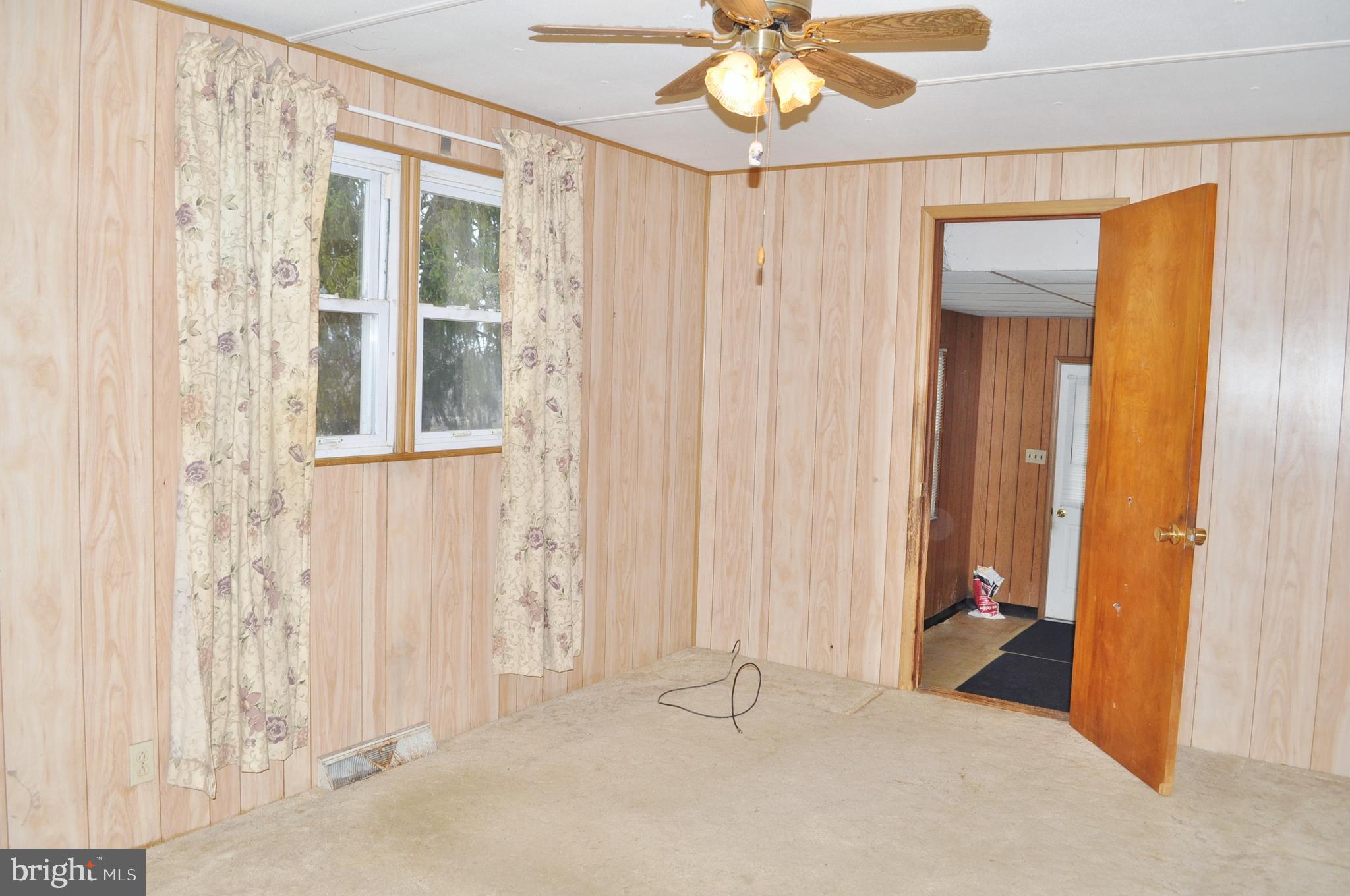 WINDSOR TWP - Residential