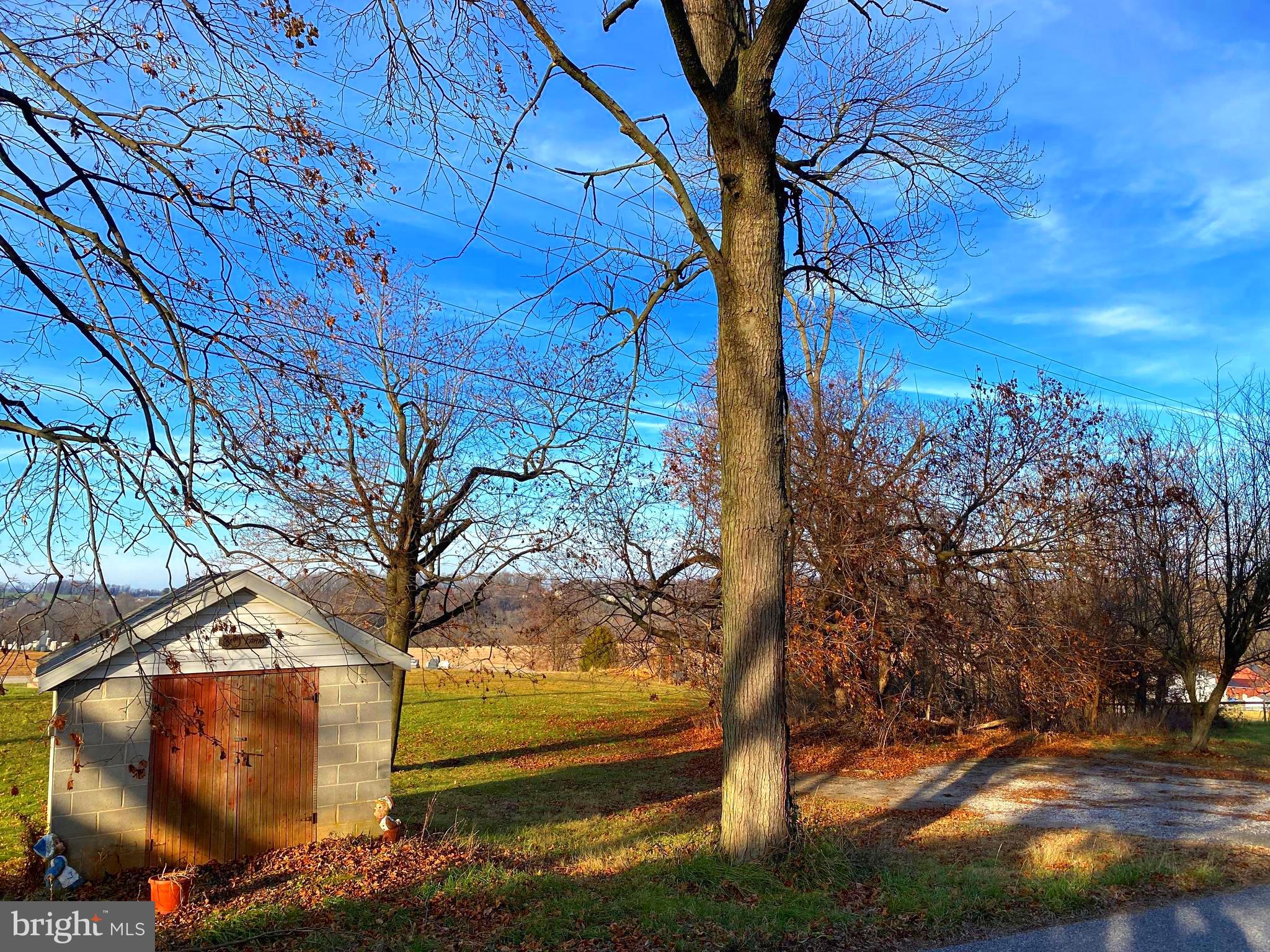 WINDSOR TWP - Residential
