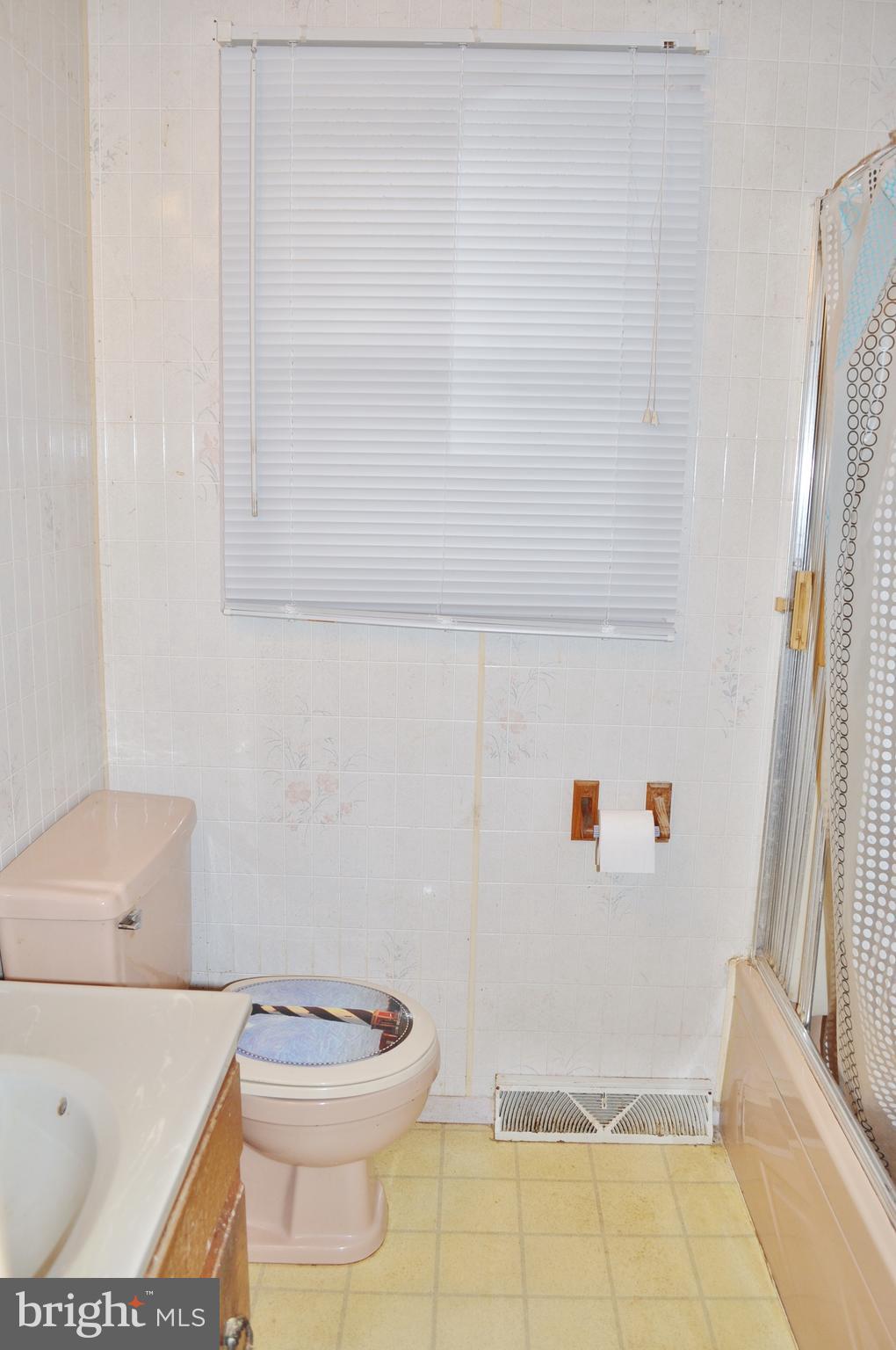 WINDSOR TWP - Residential