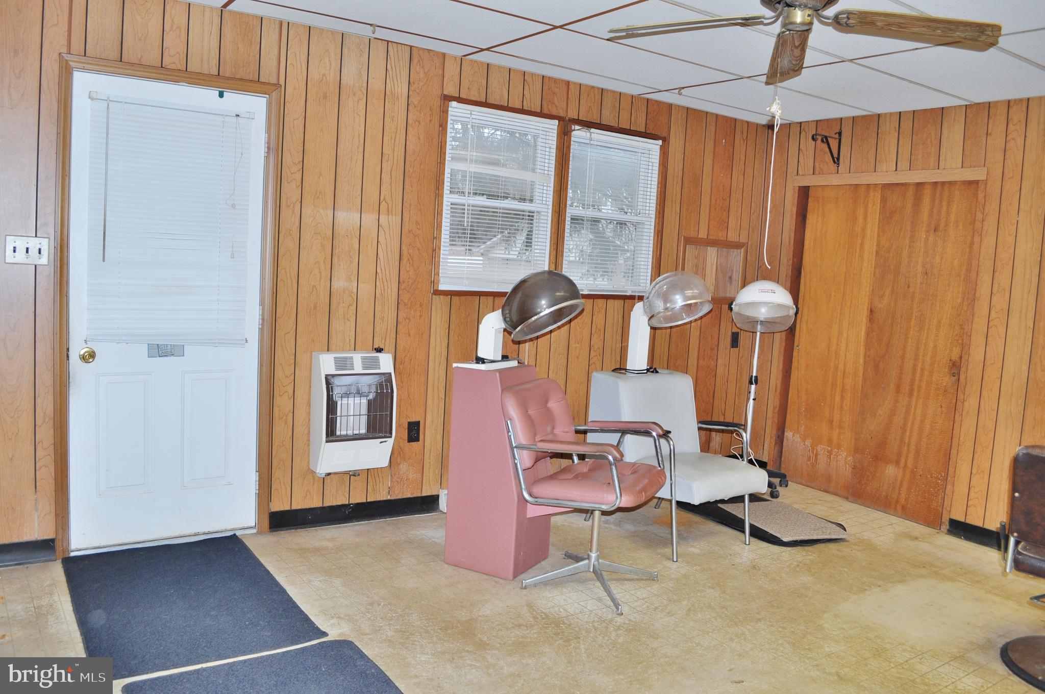 WINDSOR TWP - Residential