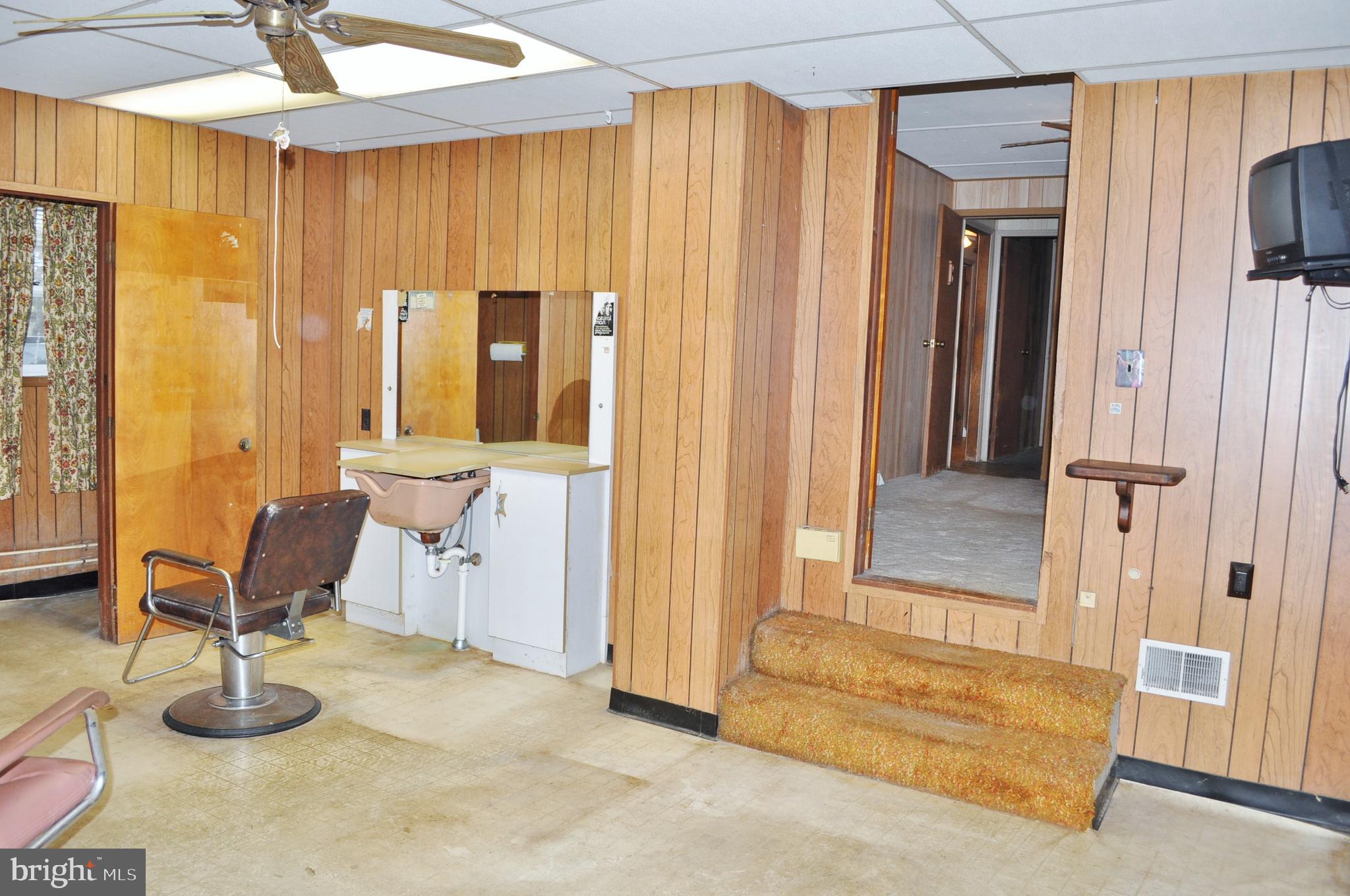 WINDSOR TWP - Residential