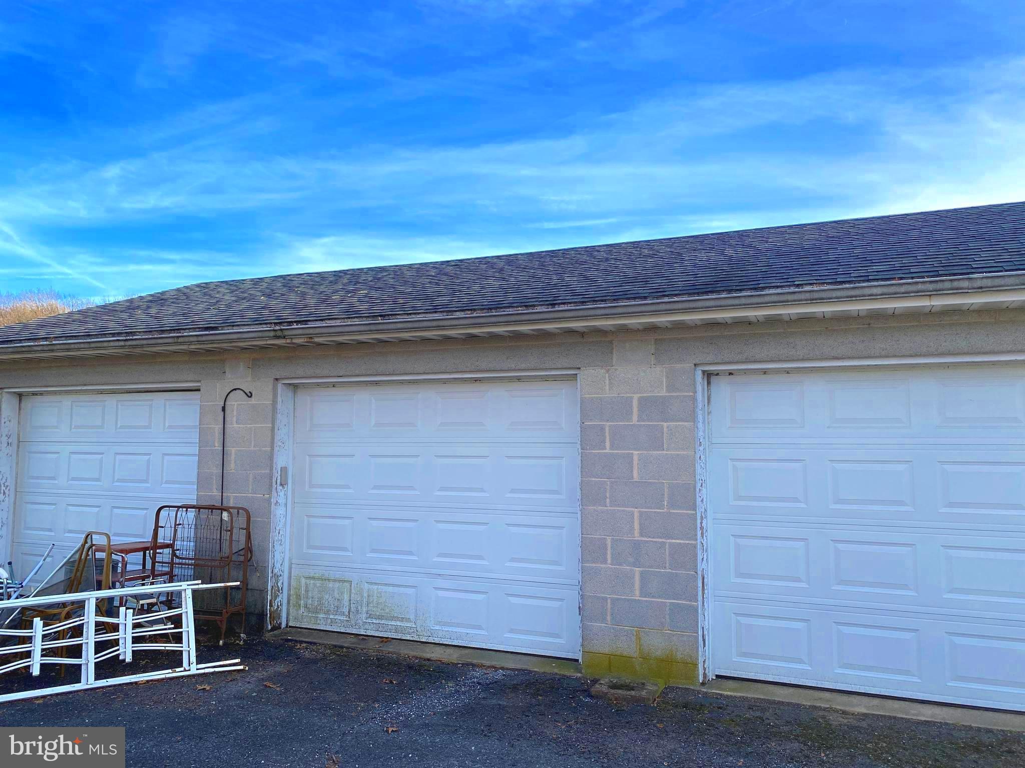 WINDSOR TWP - Residential