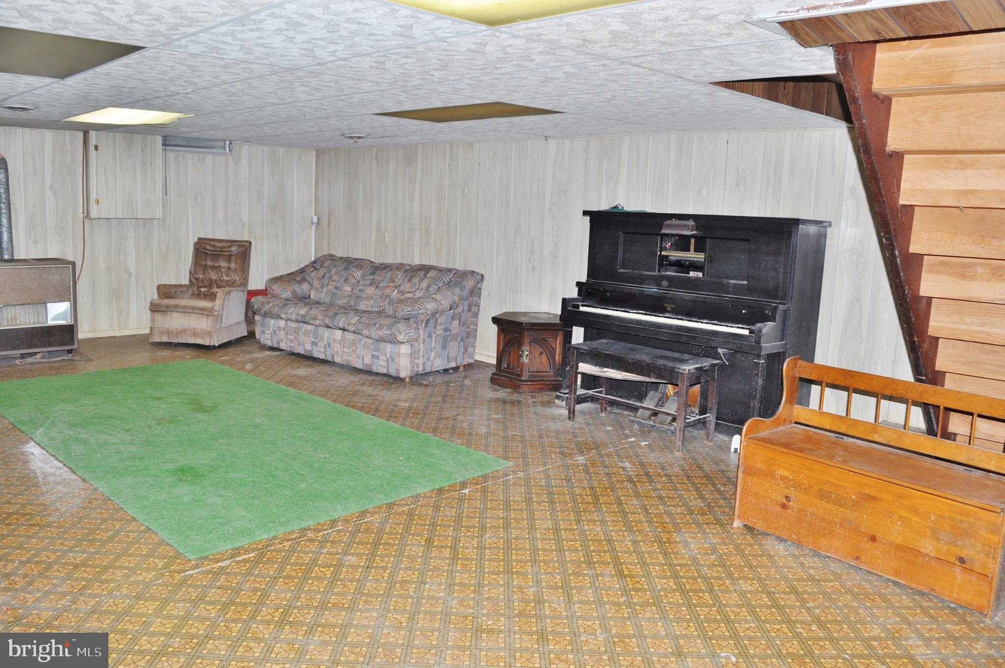 WINDSOR TWP - Residential