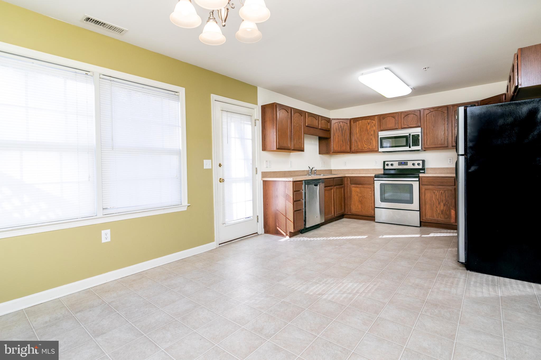 VILLAGES AT PARSONS LAKE - Residential