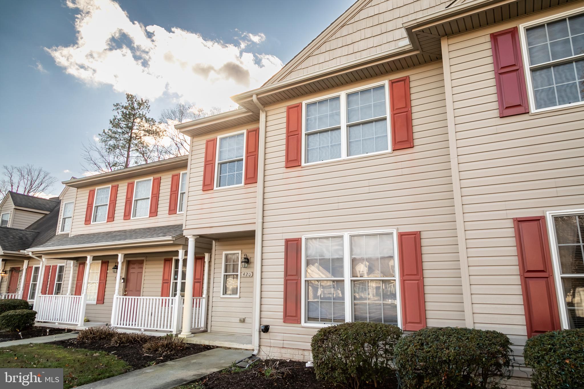 VILLAGES AT PARSONS LAKE - Residential