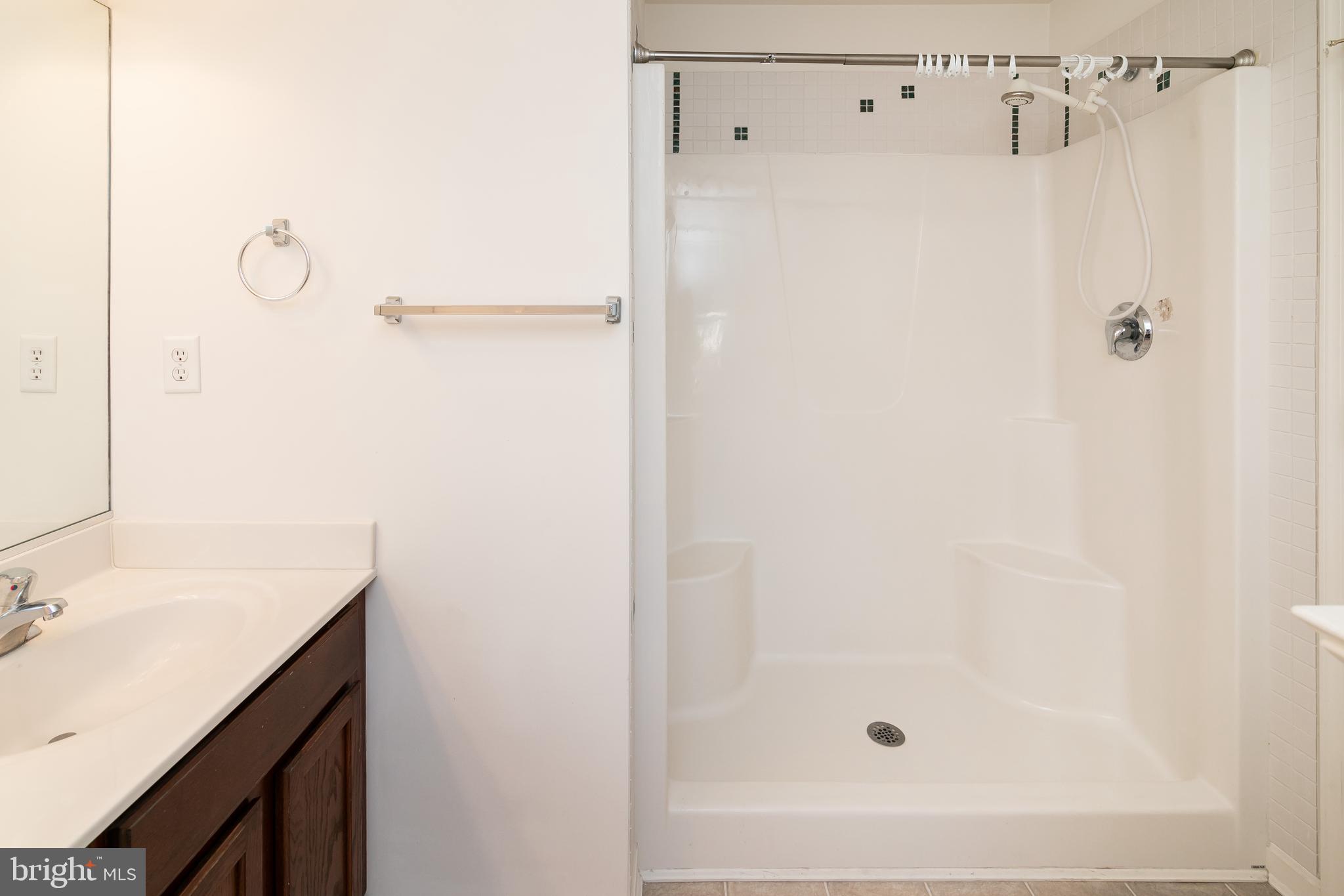 VILLAGES AT PARSONS LAKE - Residential