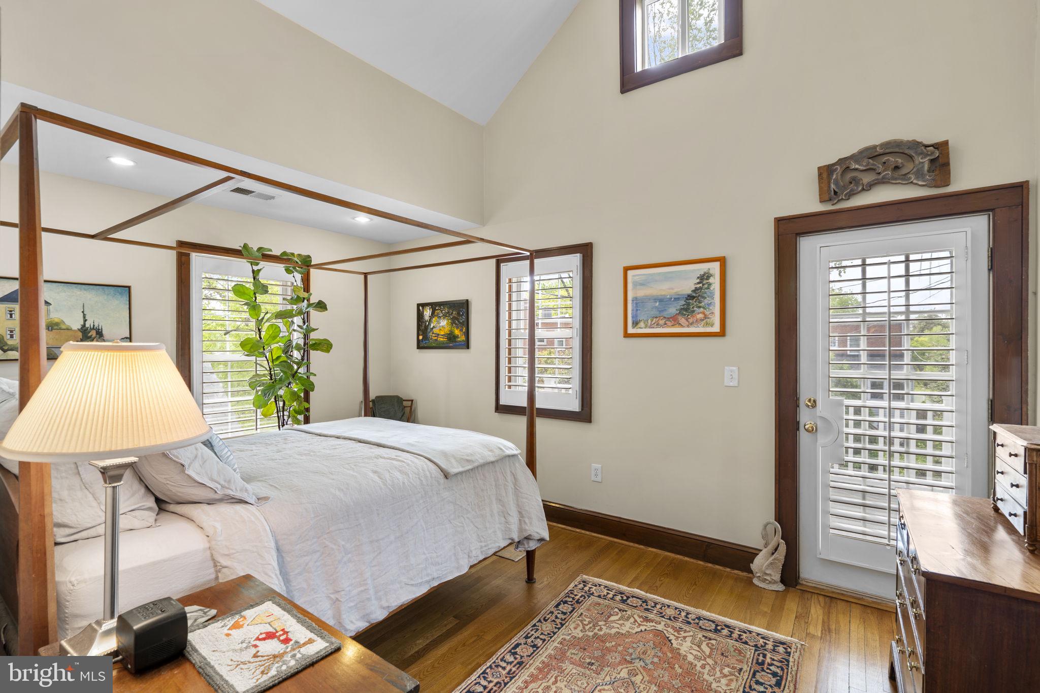 ROSEMONT PARK - Residential