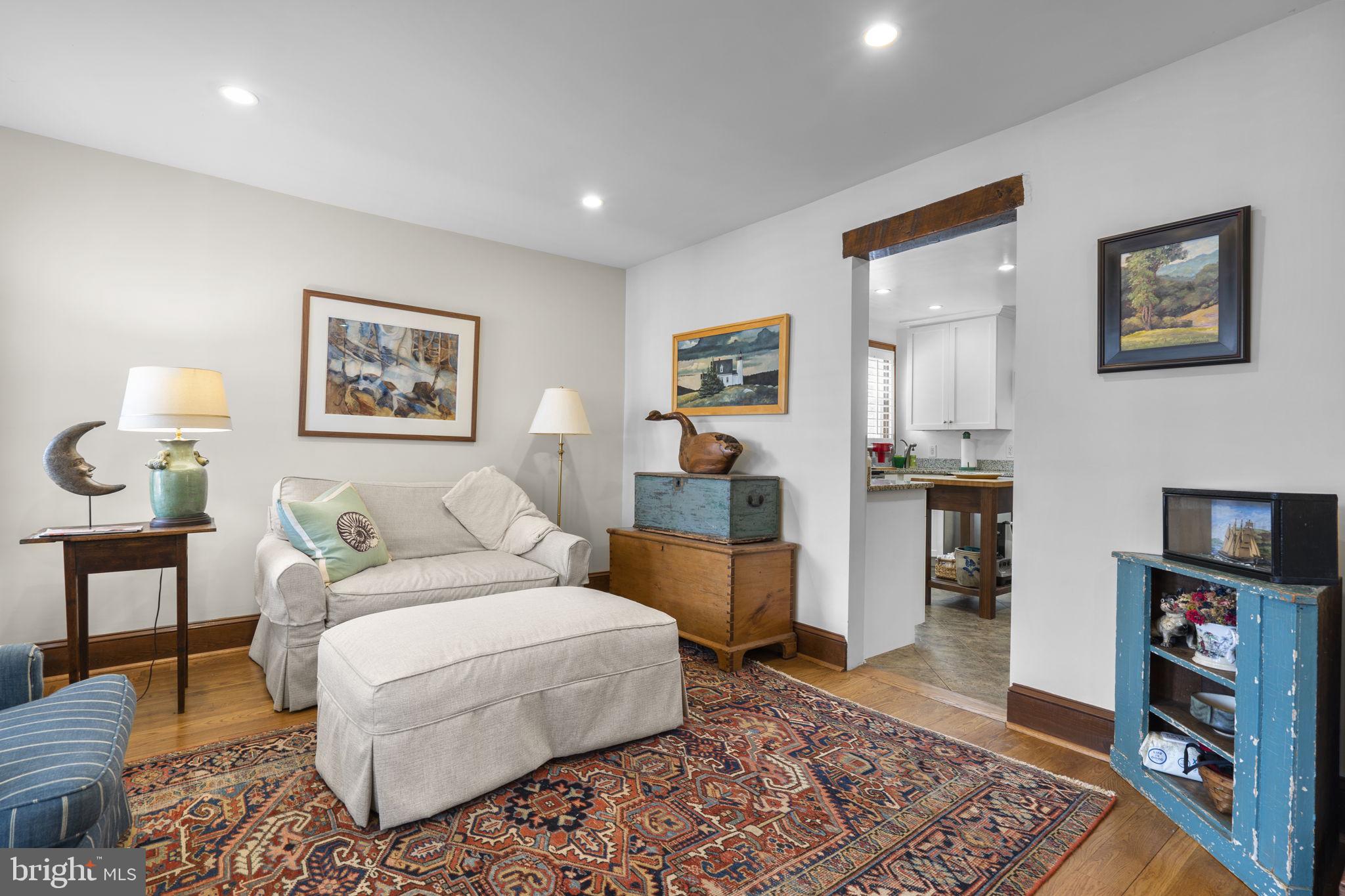 ROSEMONT PARK - Residential