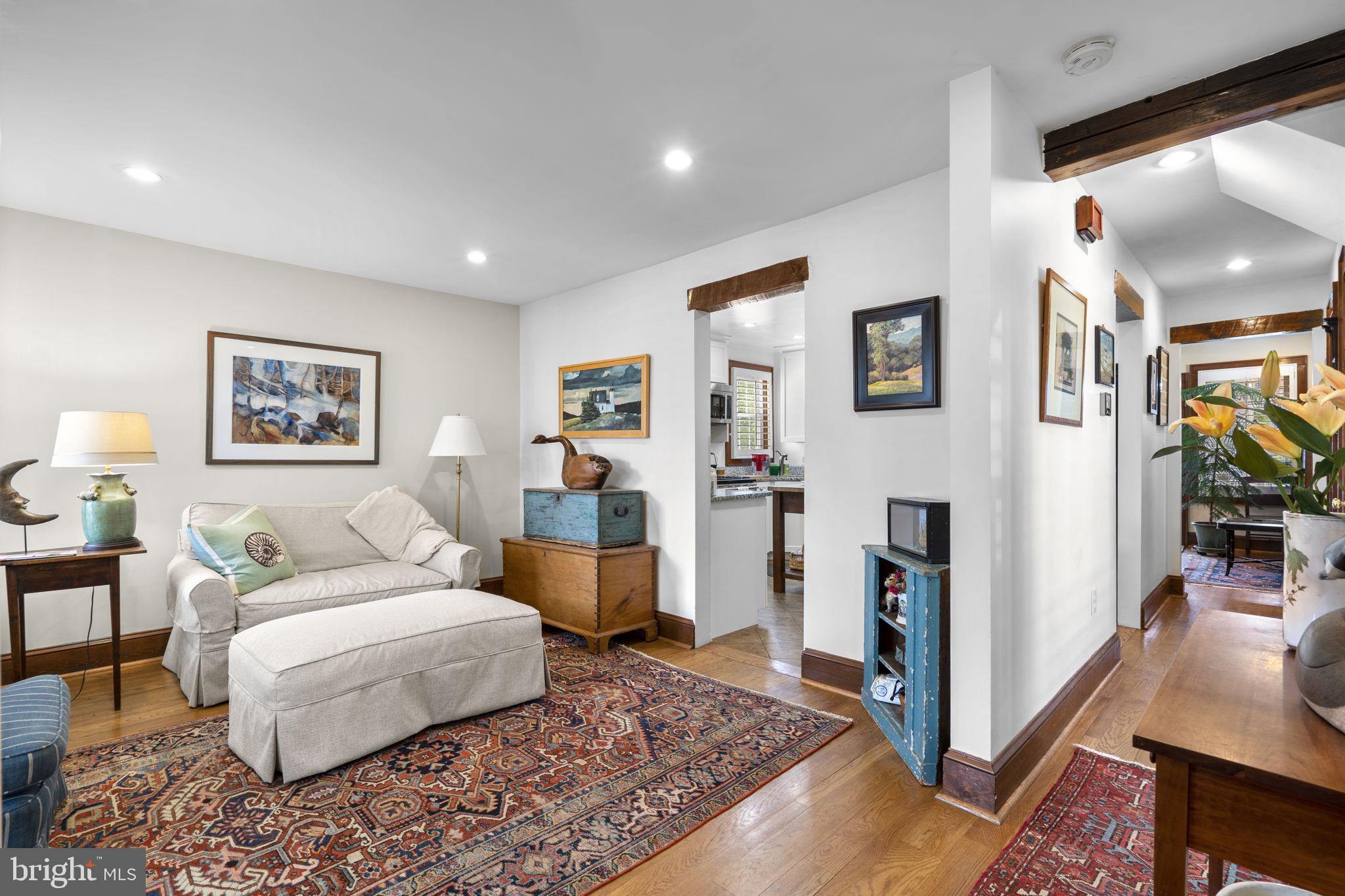 ROSEMONT PARK - Residential