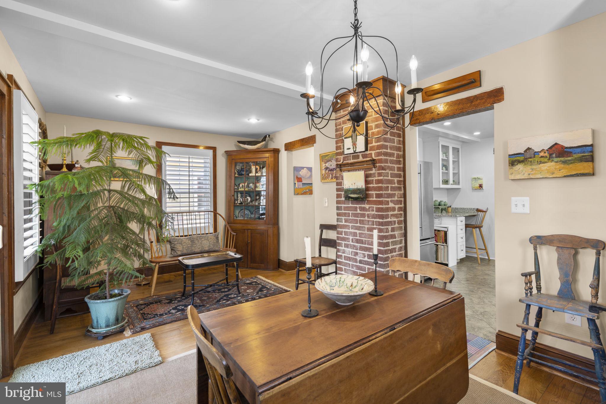 ROSEMONT PARK - Residential