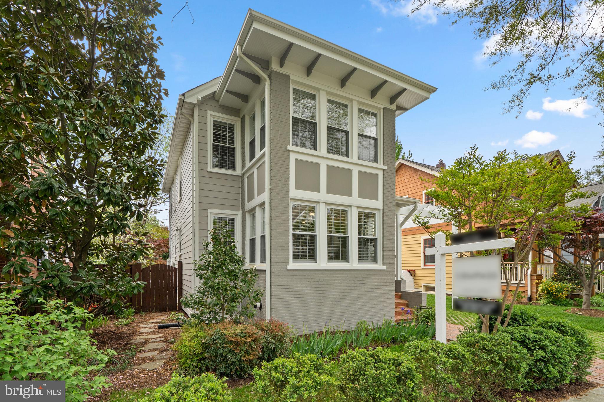 ROSEMONT PARK - Residential