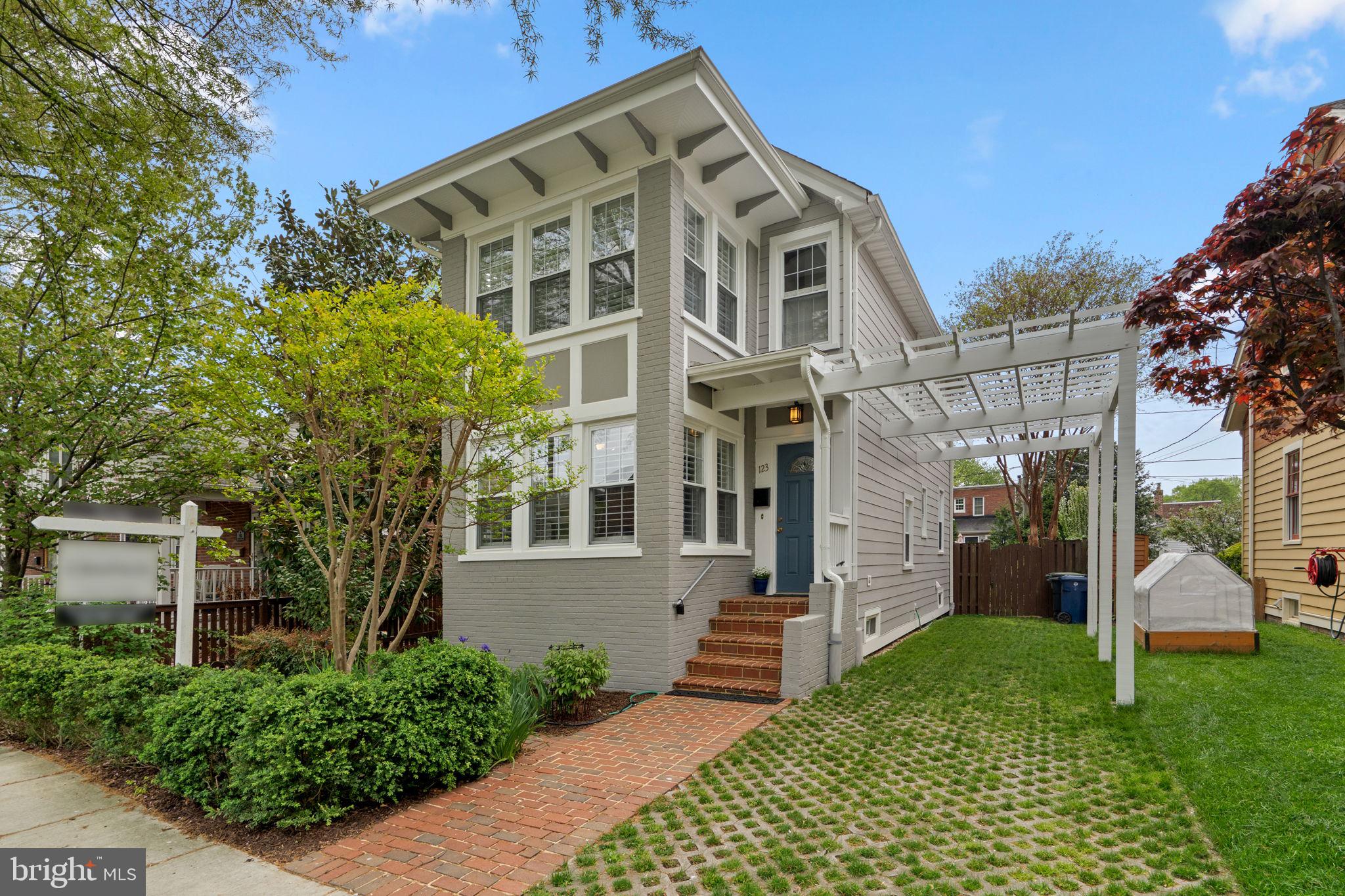 ROSEMONT PARK - Residential