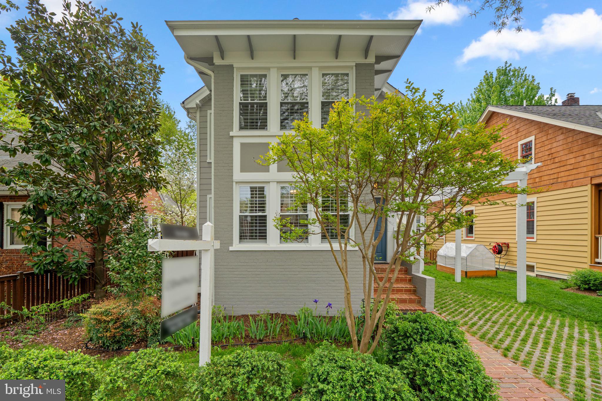 ROSEMONT PARK - Residential