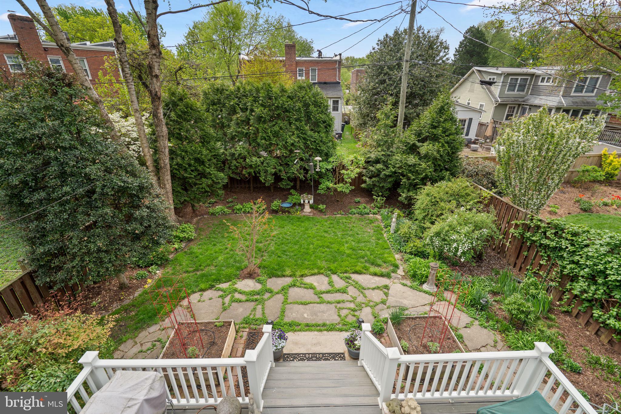 ROSEMONT PARK - Residential