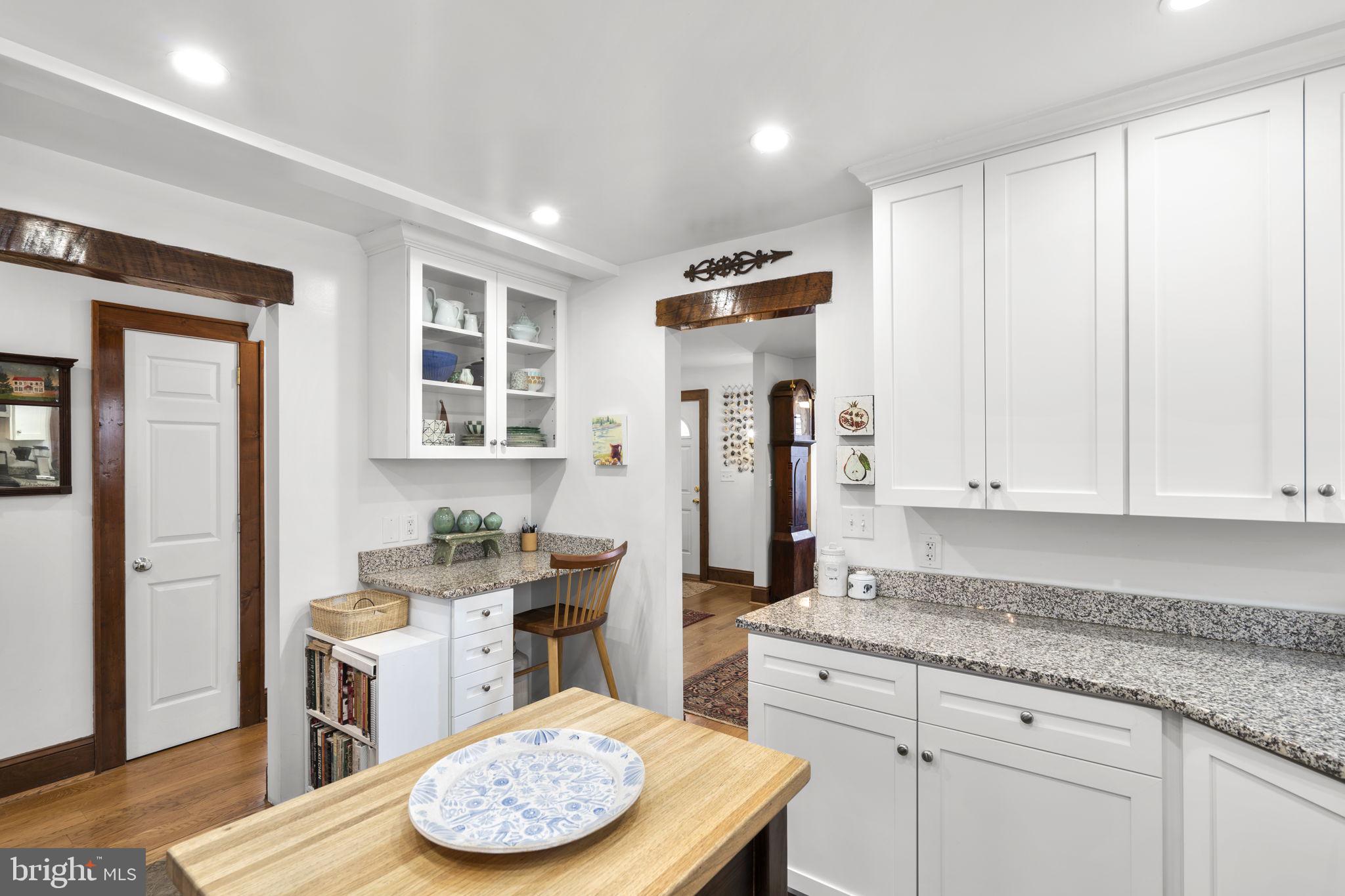 ROSEMONT PARK - Residential