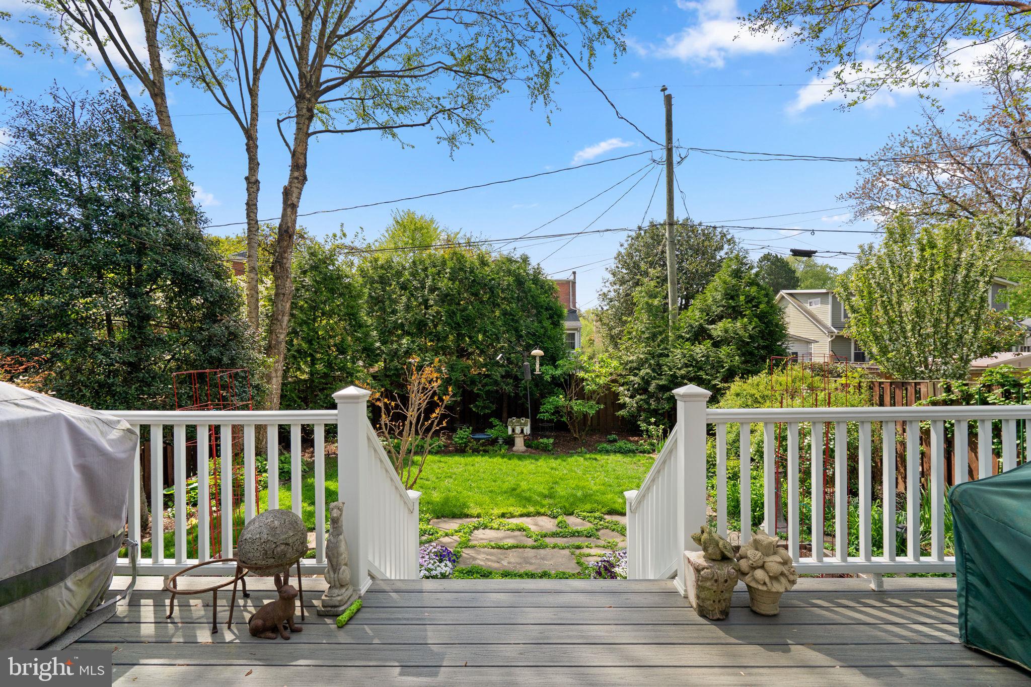 ROSEMONT PARK - Residential