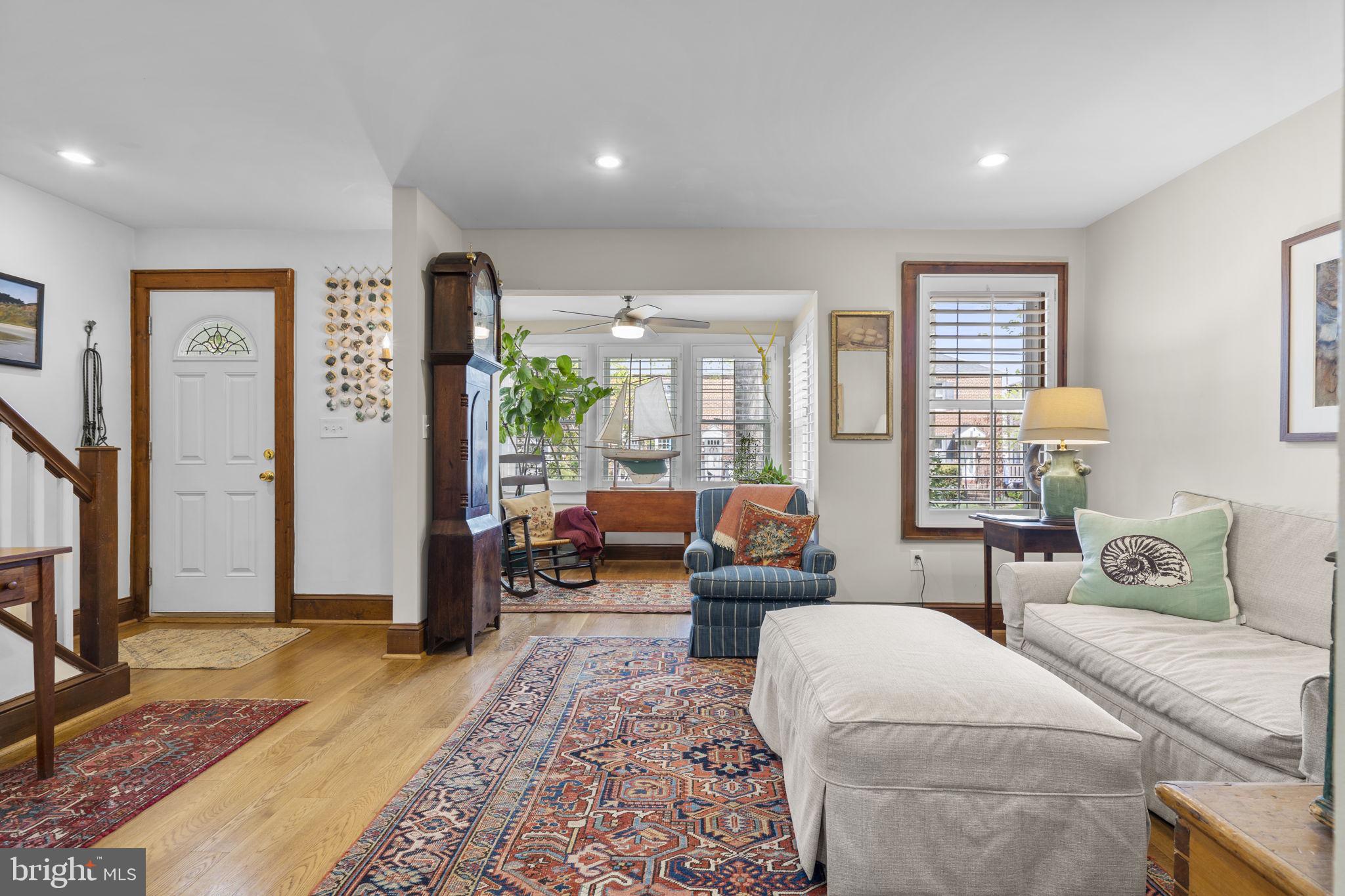 ROSEMONT PARK - Residential