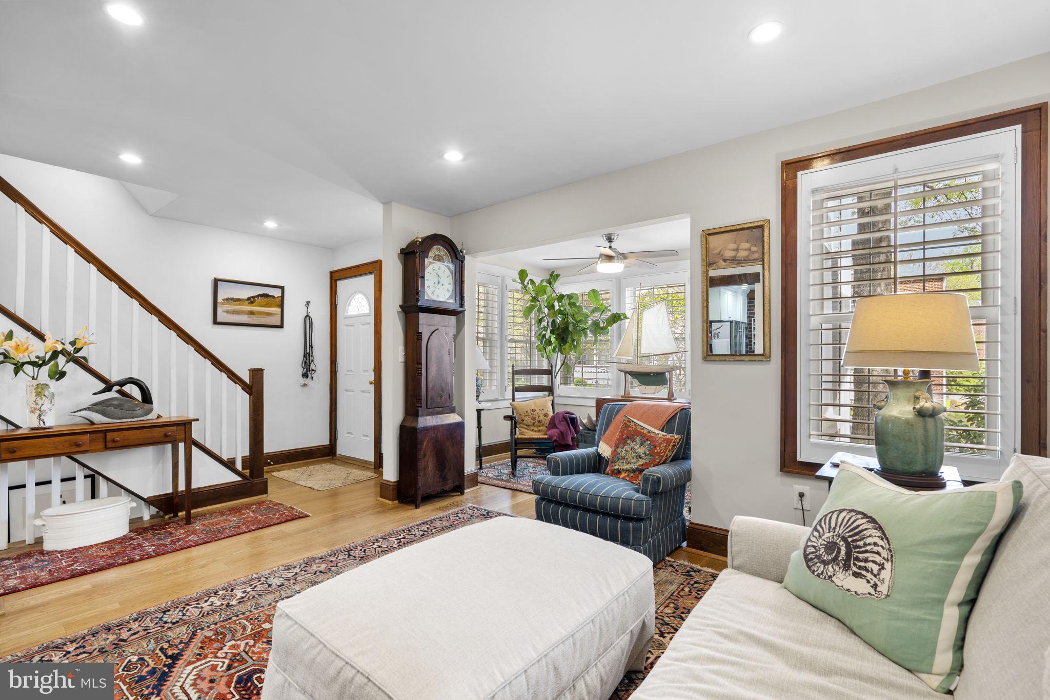 ROSEMONT PARK - Residential