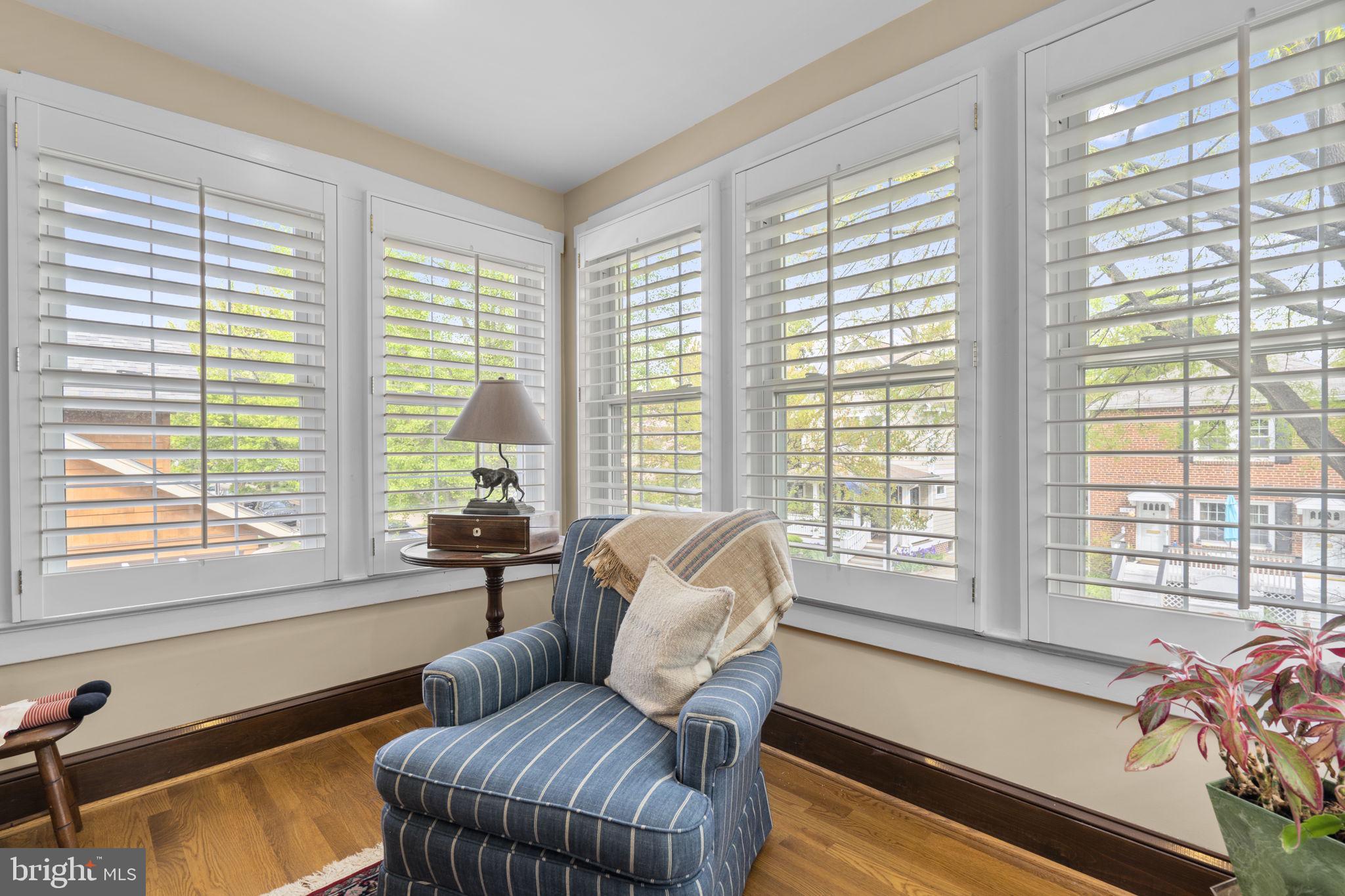 ROSEMONT PARK - Residential