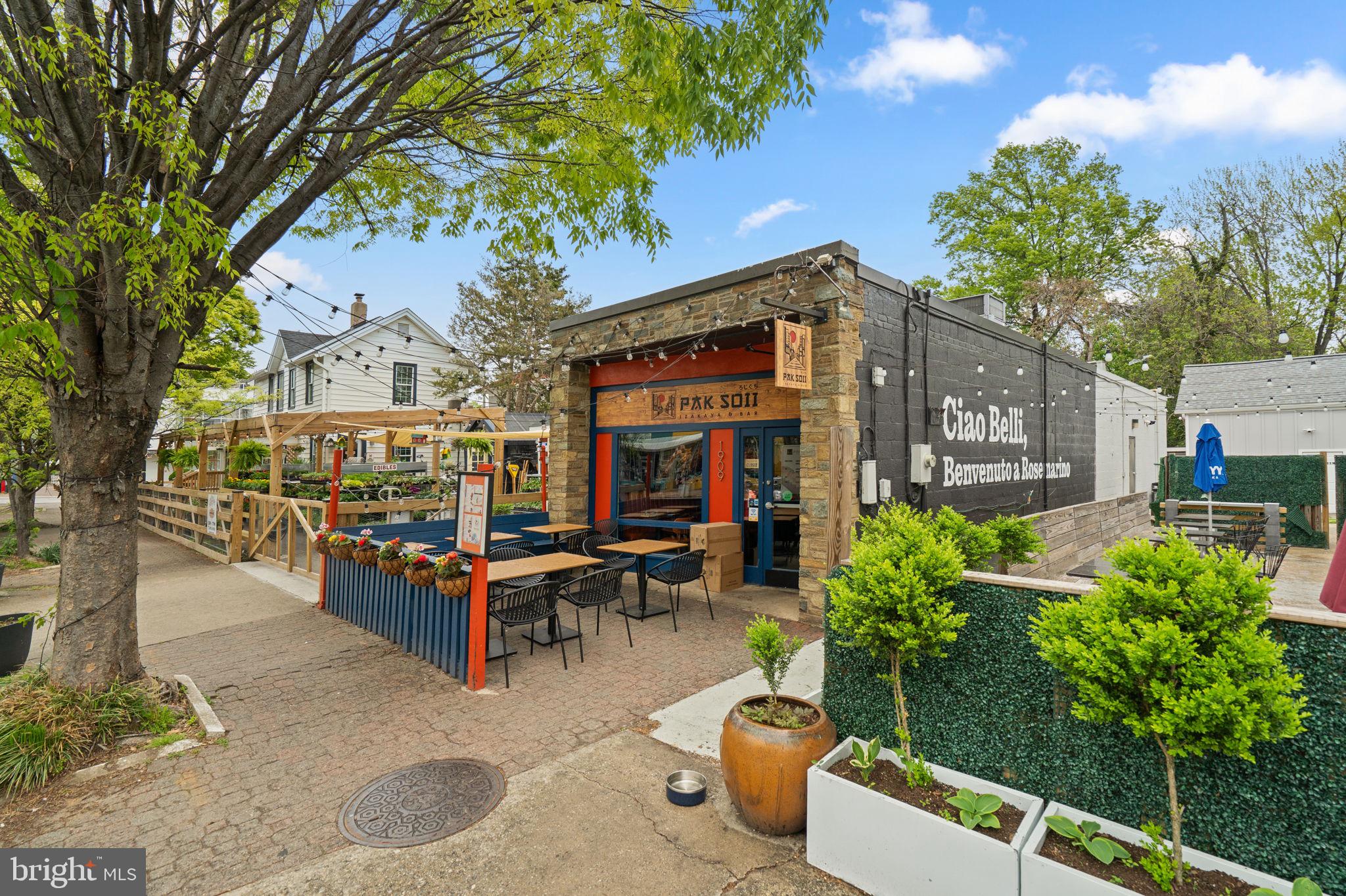 ROSEMONT PARK - Residential