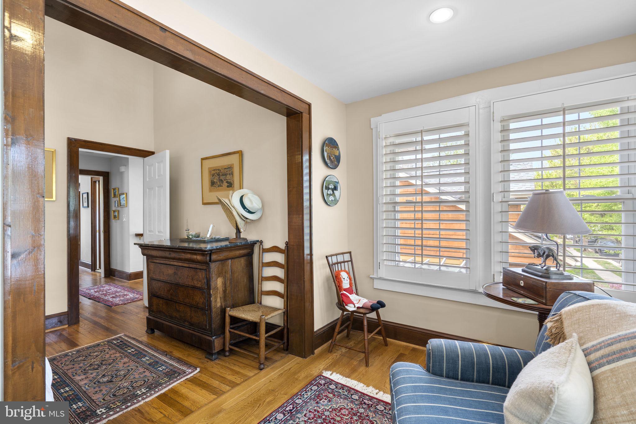 ROSEMONT PARK - Residential