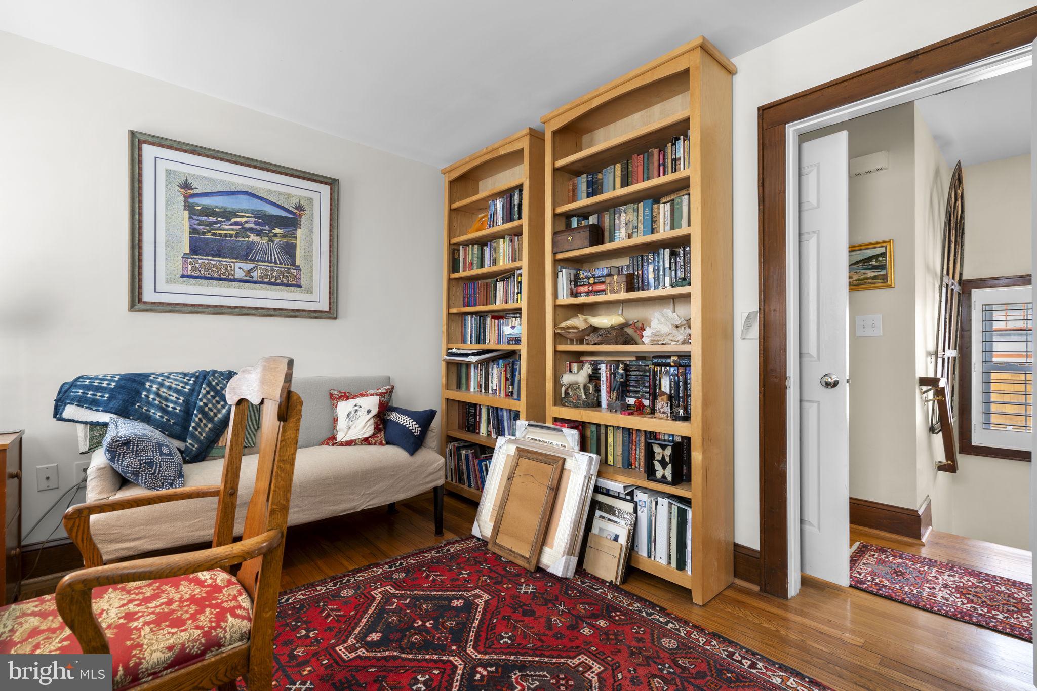 ROSEMONT PARK - Residential