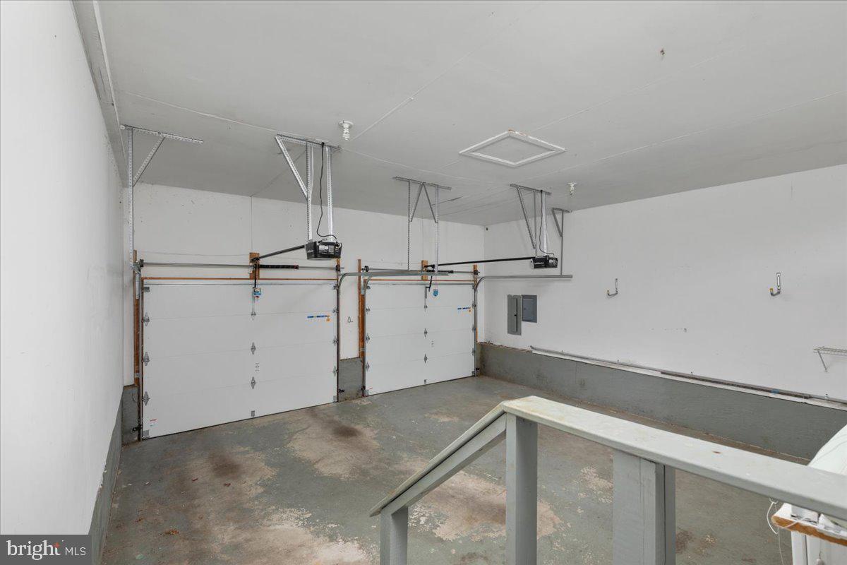 GLENDALE ESTATES - Residential