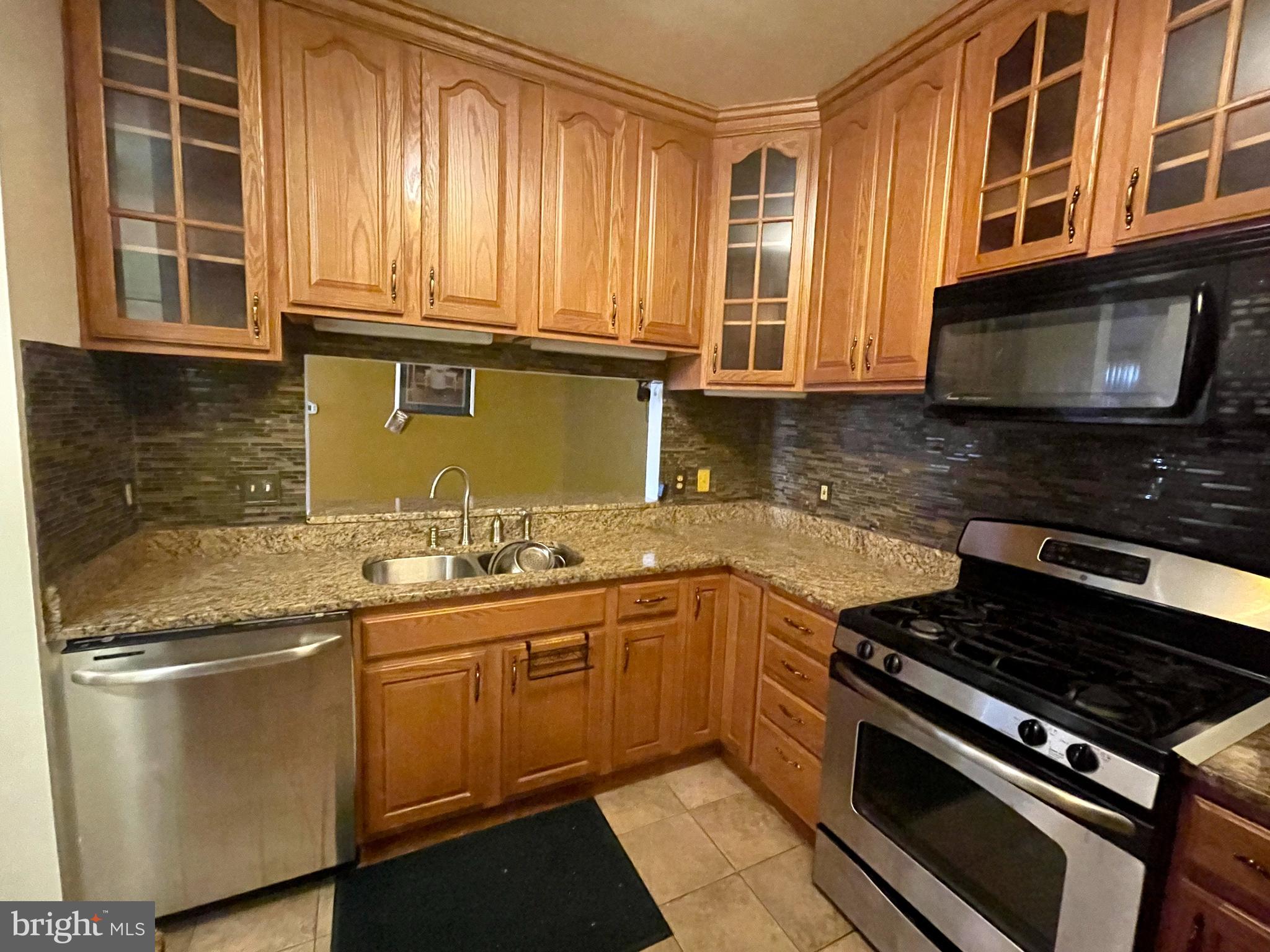 SPRING MILL - Residential